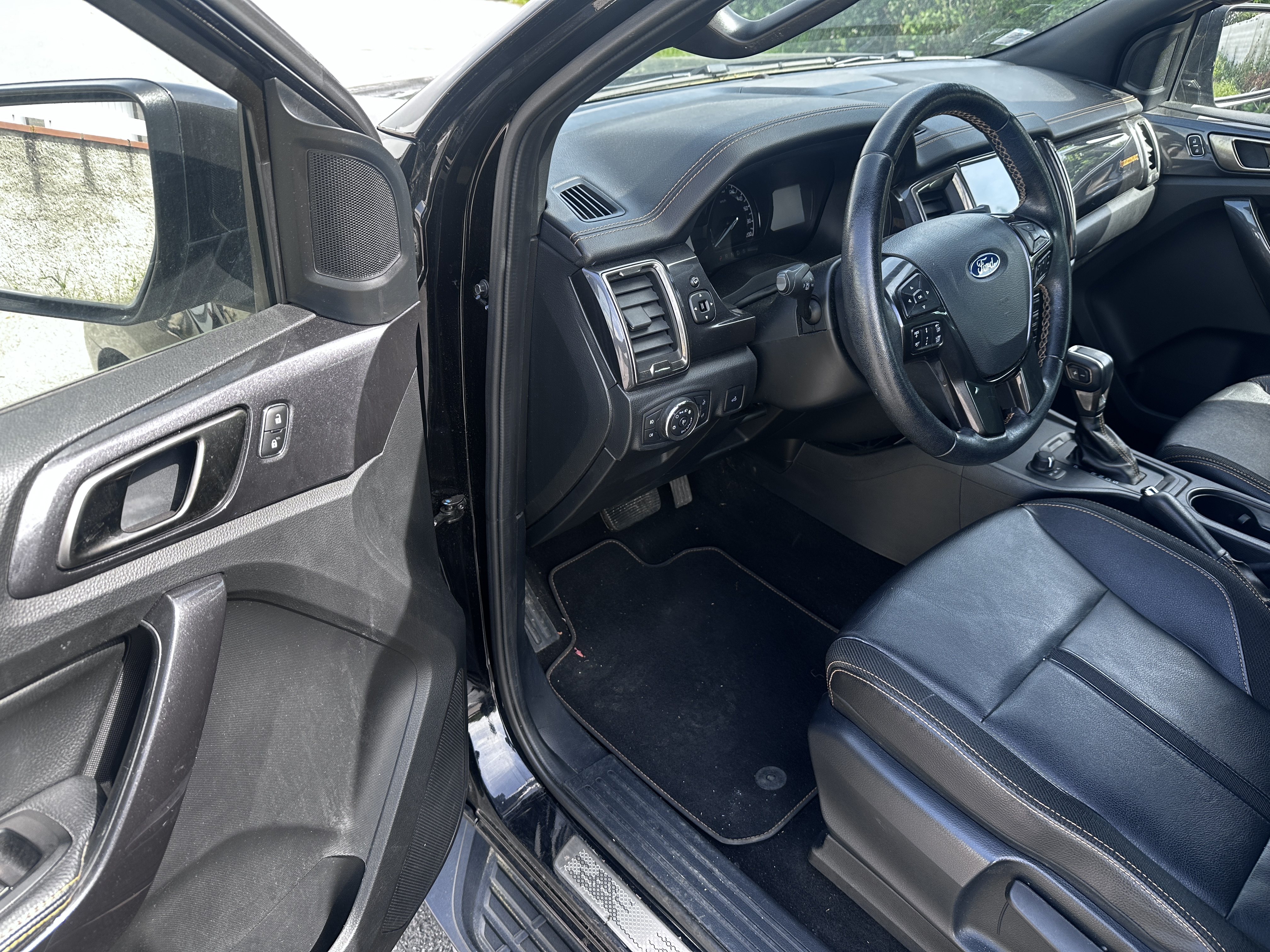 Ford Ranger III (3) 2.0 ECOBLUE 213 AUTO D. CABINE MS-RT