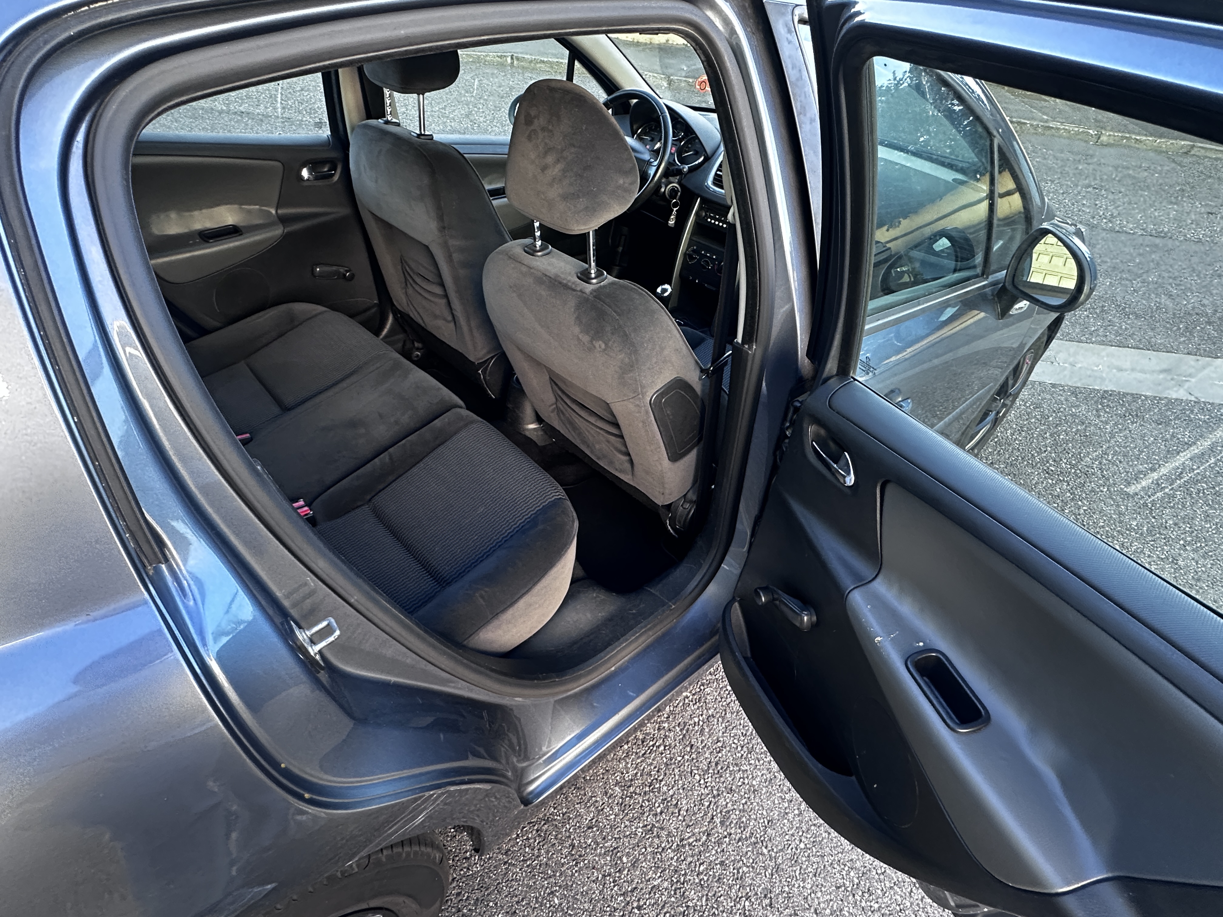 Peugeot 207 1.6 VTI 120 PREMIUM BVA 5P