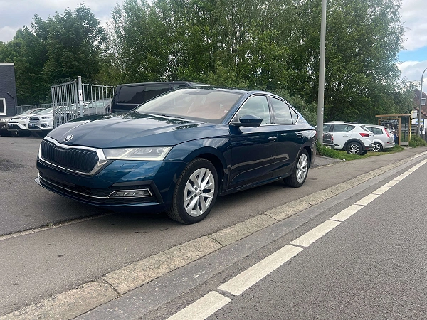 Skoda Octavia 1.0 TSI eTec MHE Clever  DSG AUTOMATIQUE FULL GPS CAMÉRA GARANTIE CRÉDIT 100% 86.000KMS