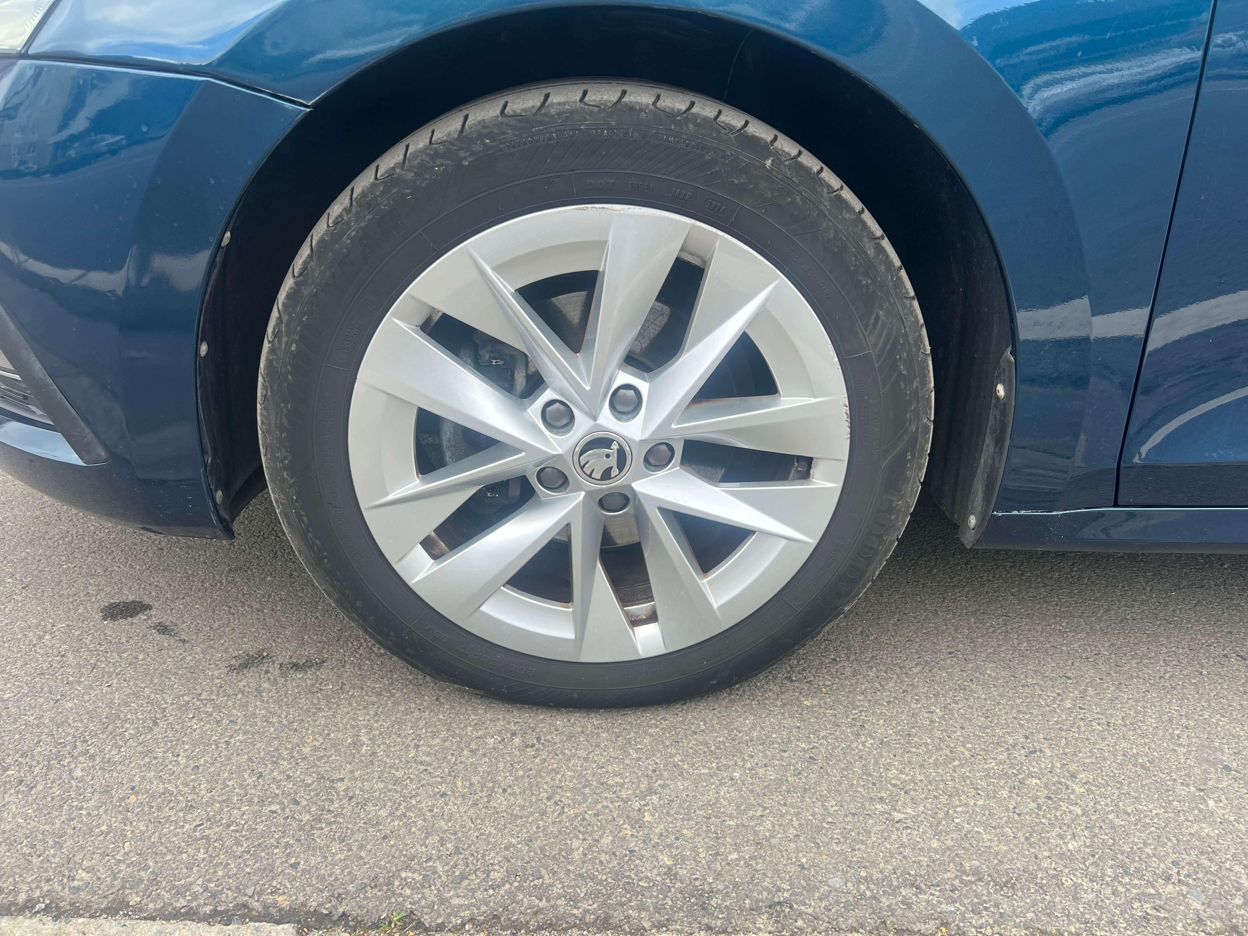 Skoda Octavia 1.0 TSI eTec MHE Clever  DSG AUTOMATIQUE FULL GPS CAMÉRA GARANTIE CRÉDIT 100% 86.000KMS