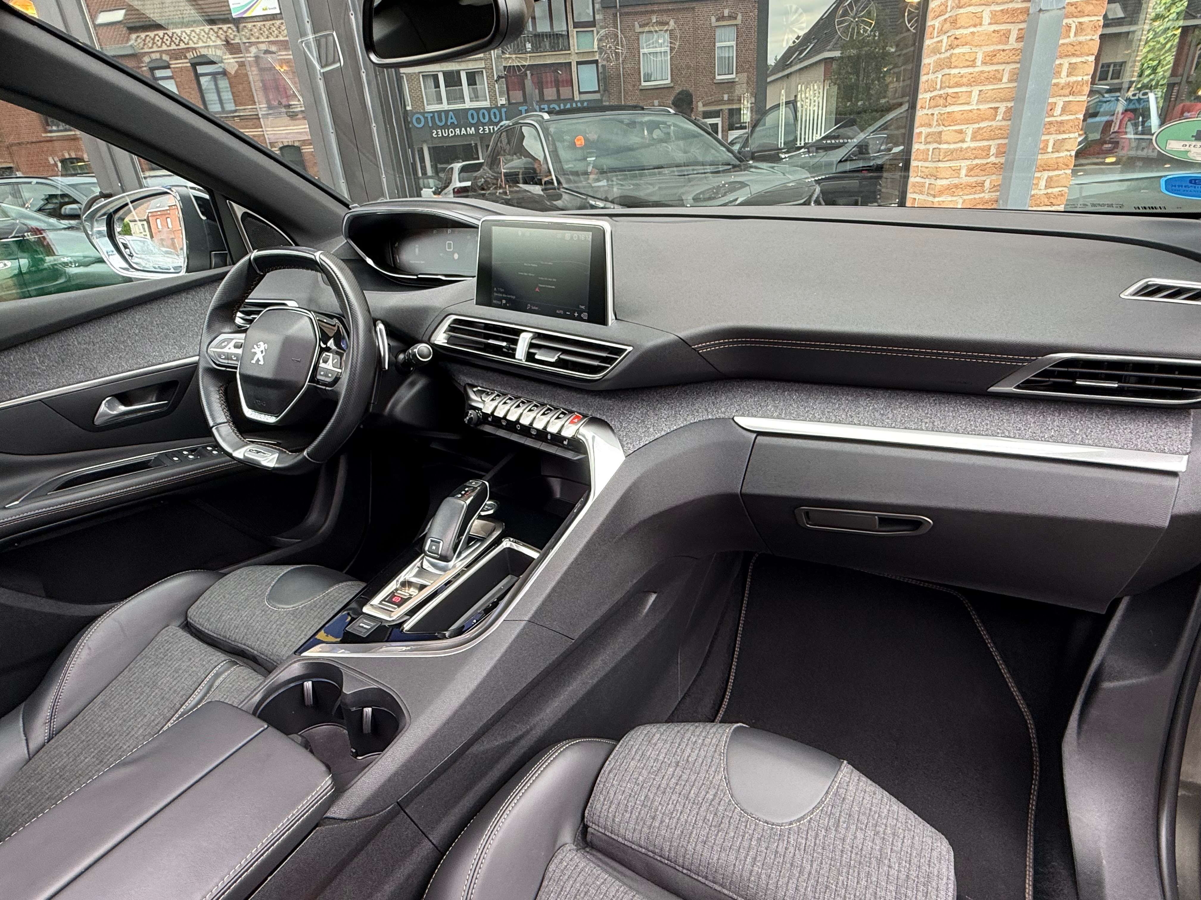 Peugeot 3008 1.6 THP GT Line I Navi I CarPlay I Caméra I Full Carnet I Pano