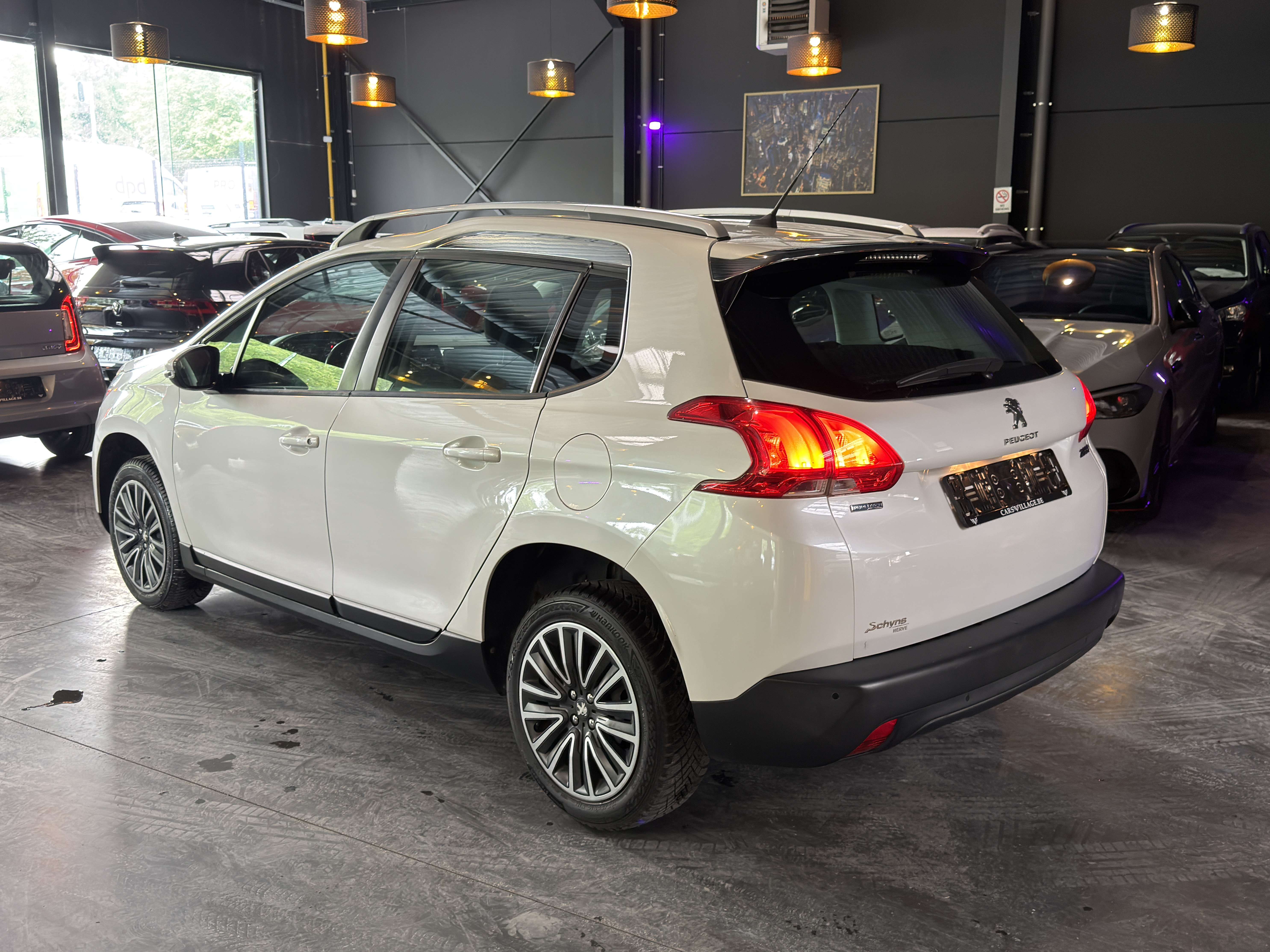 Peugeot 2008 2008 1.2 ALLURE S/12 mois de garantie