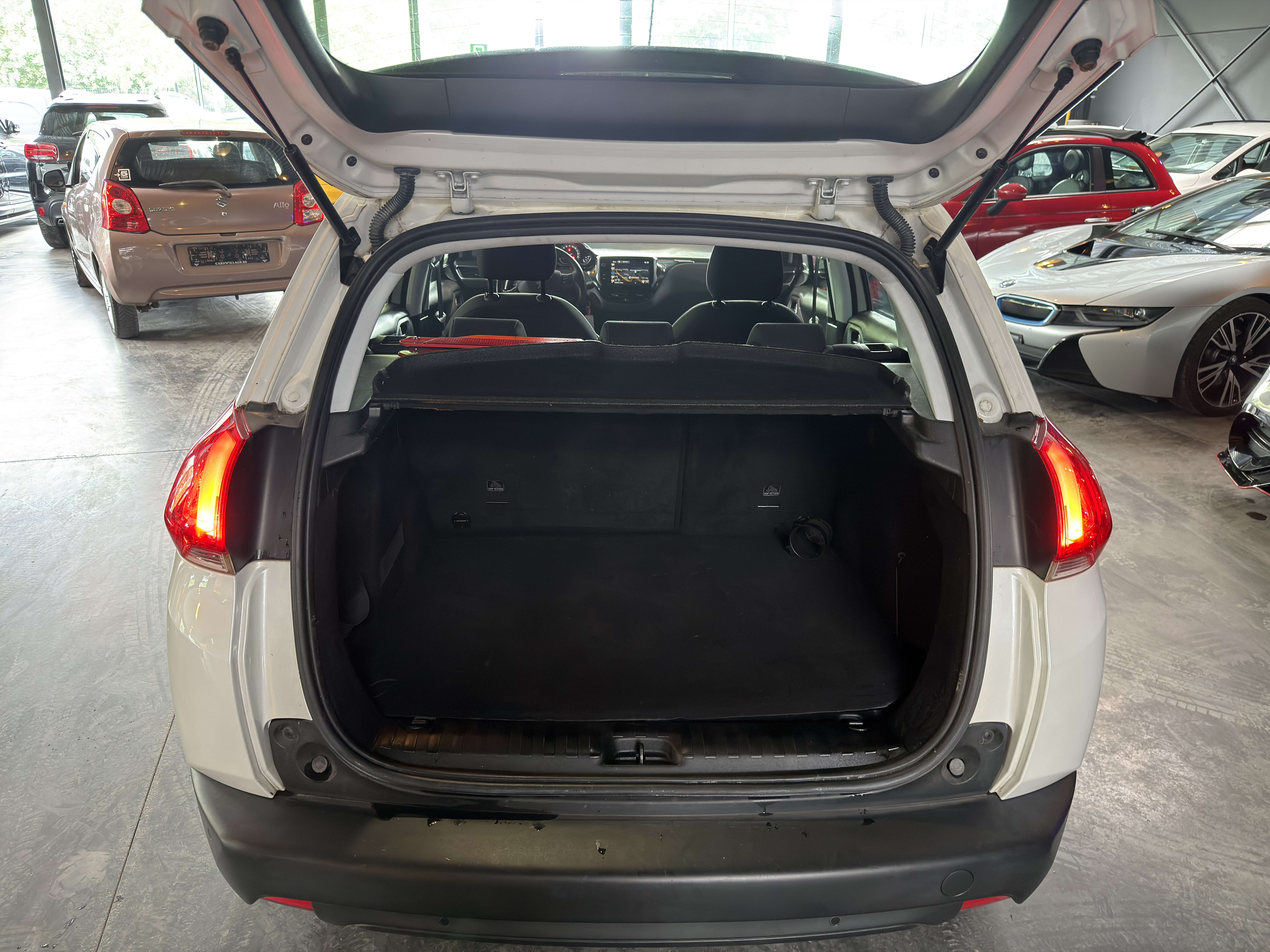 Peugeot 2008 2008 1.2 ALLURE S/12 mois de garantie