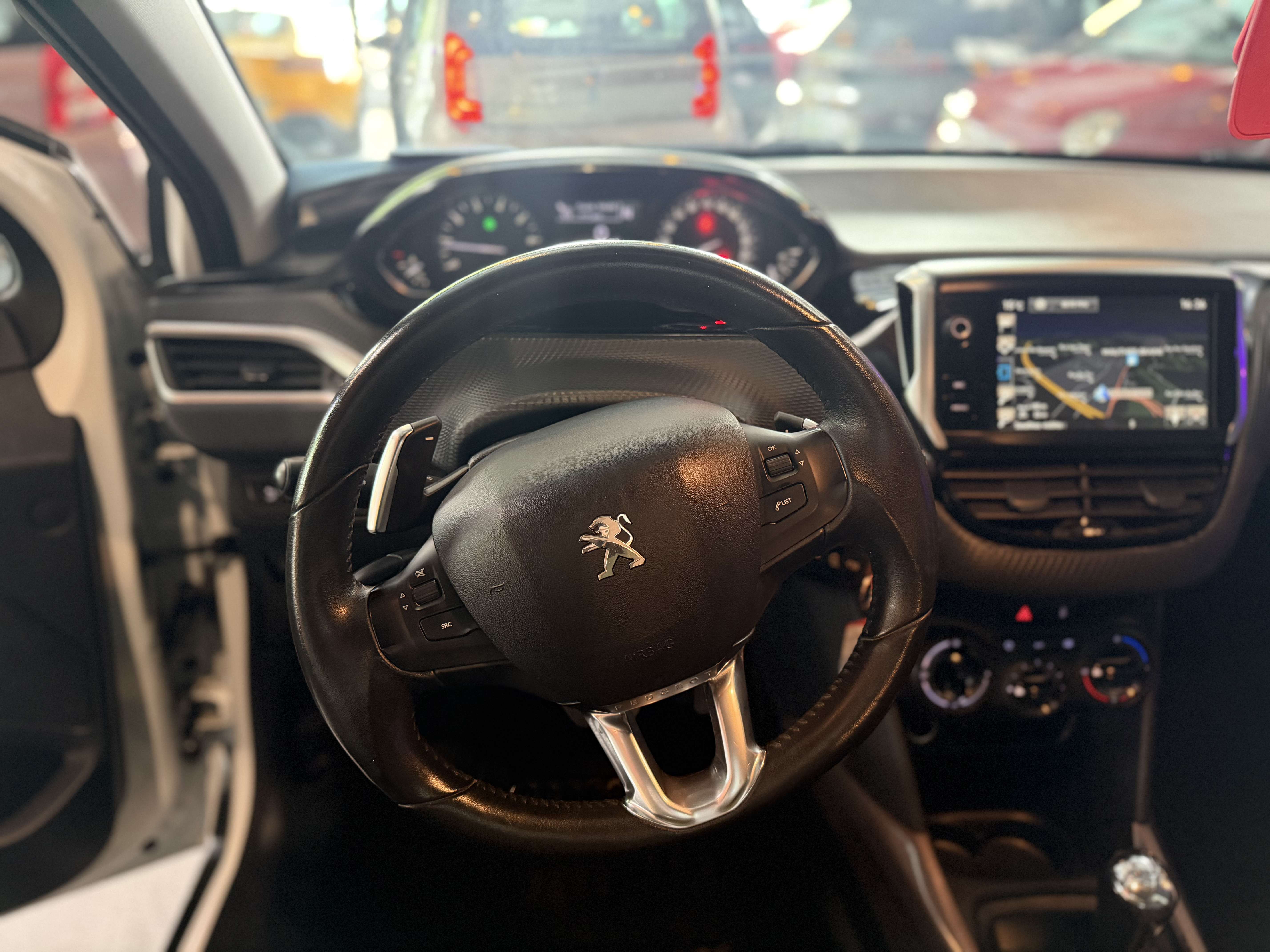 Peugeot 2008 2008 1.2 ALLURE S/12 mois de garantie