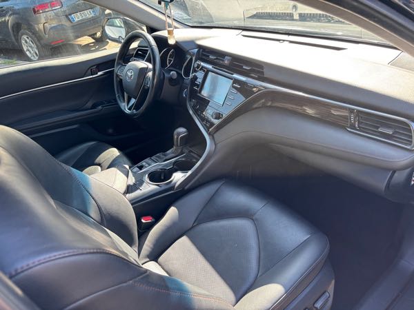 Toyota Camry Toyota Camry 218cv hybrid