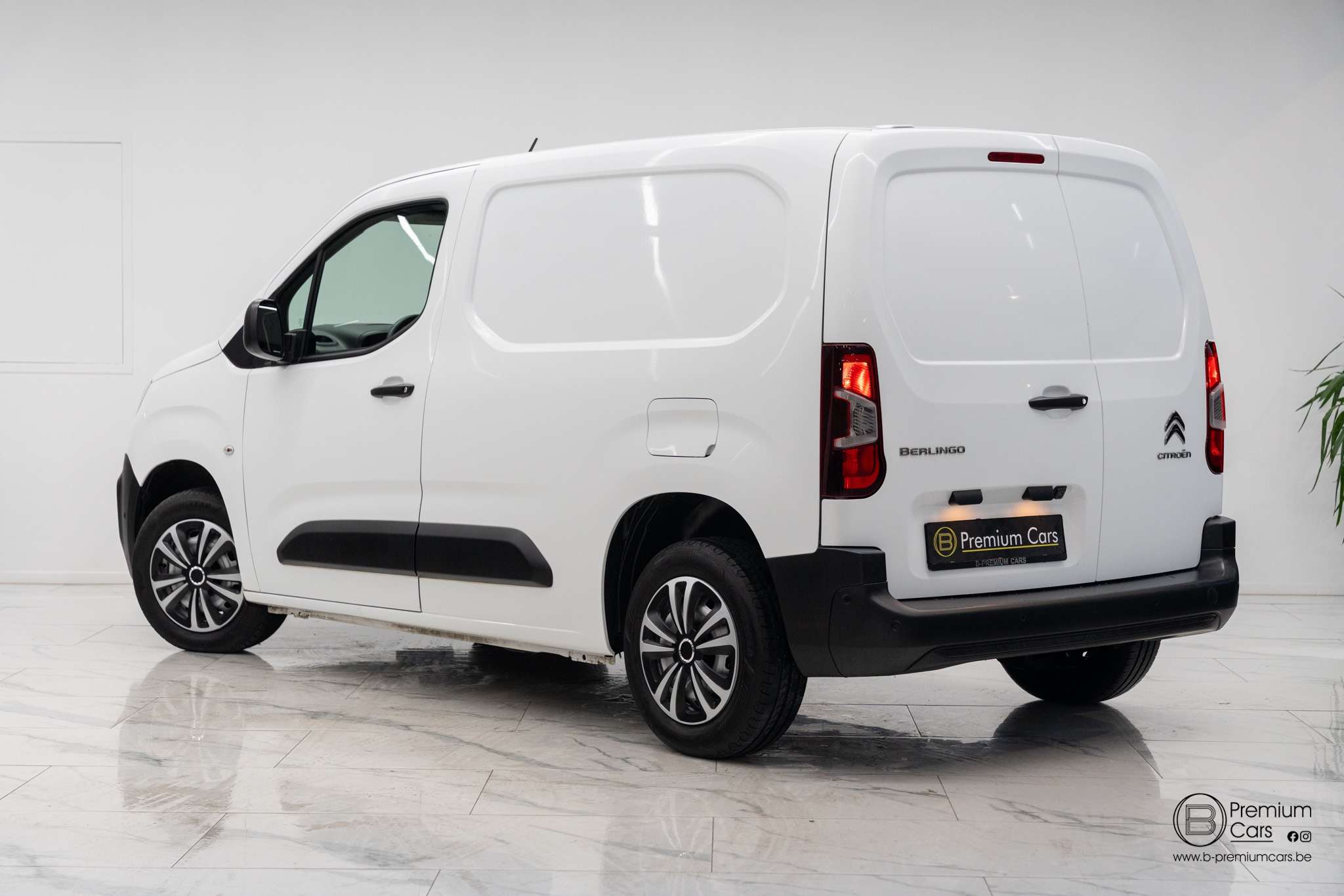 Citroen Berlingo 1.5 HDI! Full options! Airco, cruise, camera!