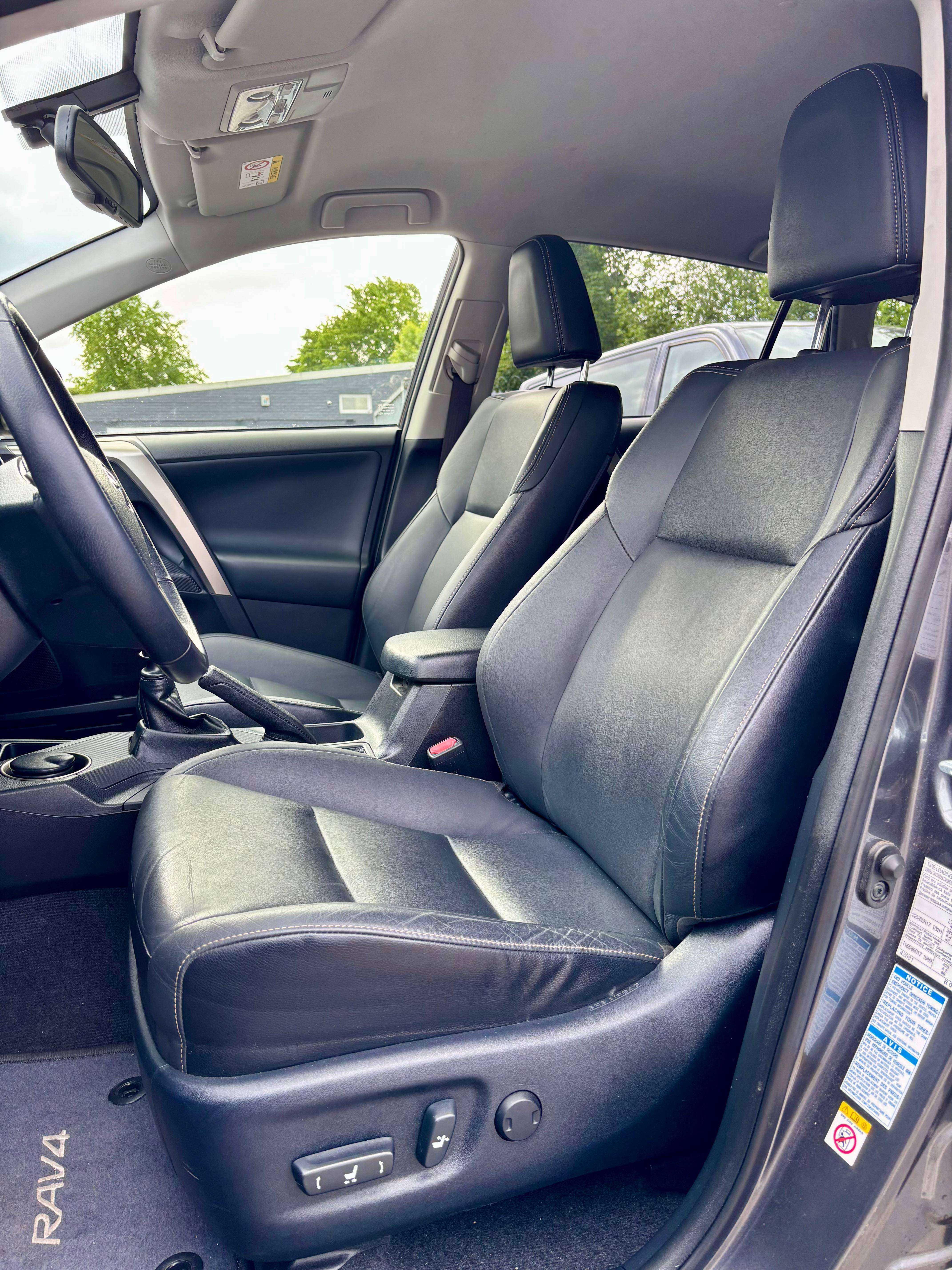 Toyota RAV 4 2.0 D-4D 4x4 " belgium " 38000 km car-pass