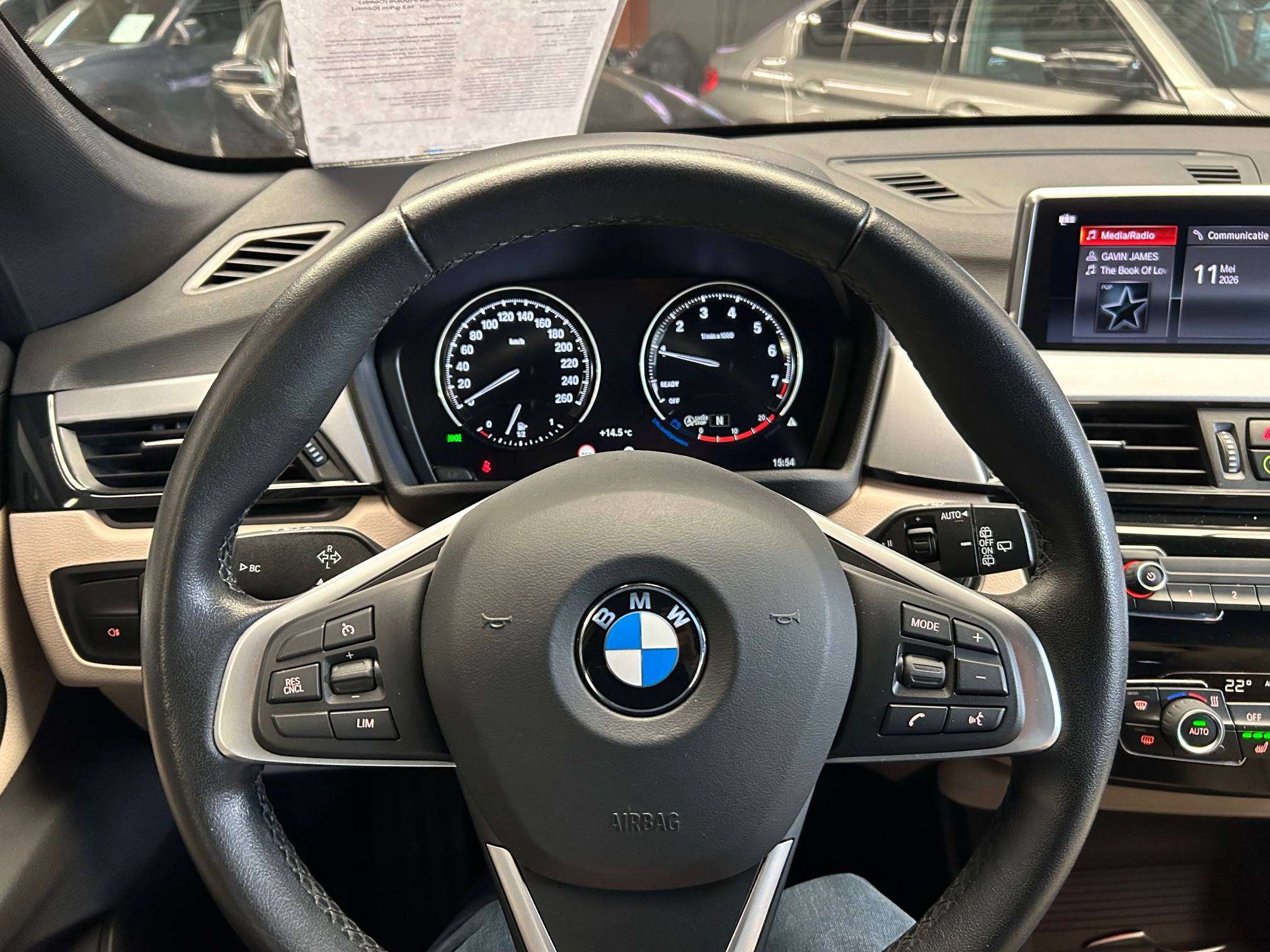 BMW X1 sDrive18i Alu18"/Leder/VerwZet/Gps/Bt/Pdc/AutAirco *1j garantie*