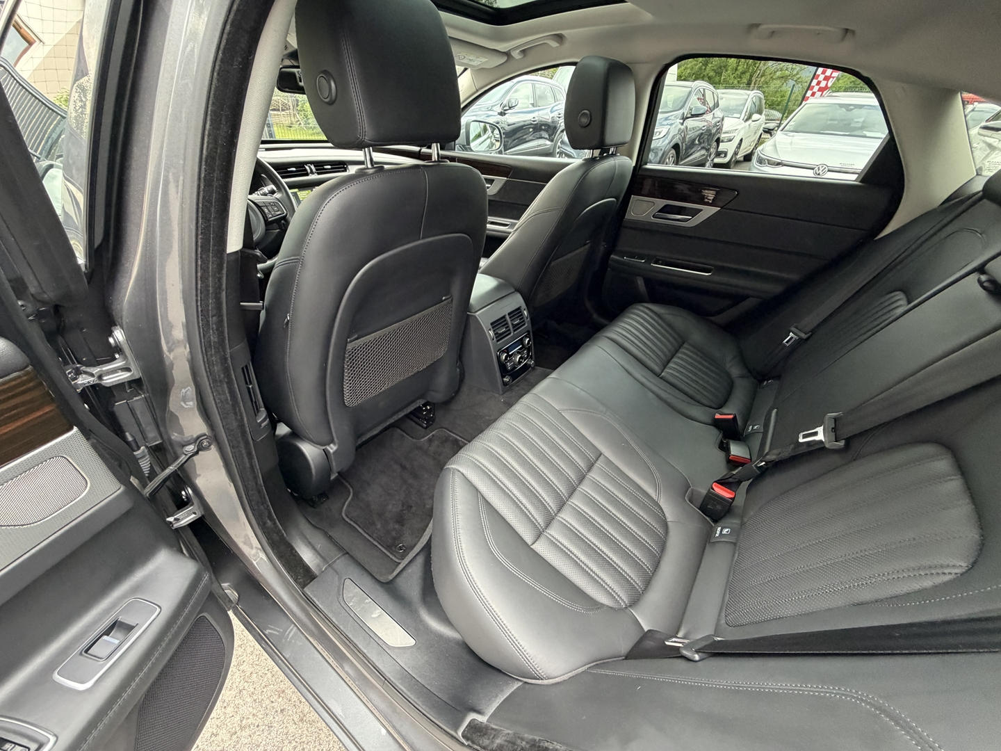 Jaguar XF V6 3.0 D 300CH PORTFOLIO BVA