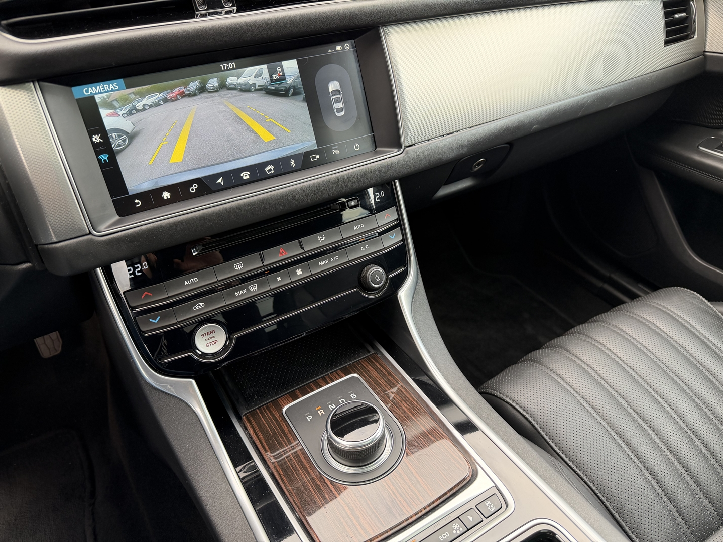 Jaguar XF V6 3.0 D 300CH PORTFOLIO BVA