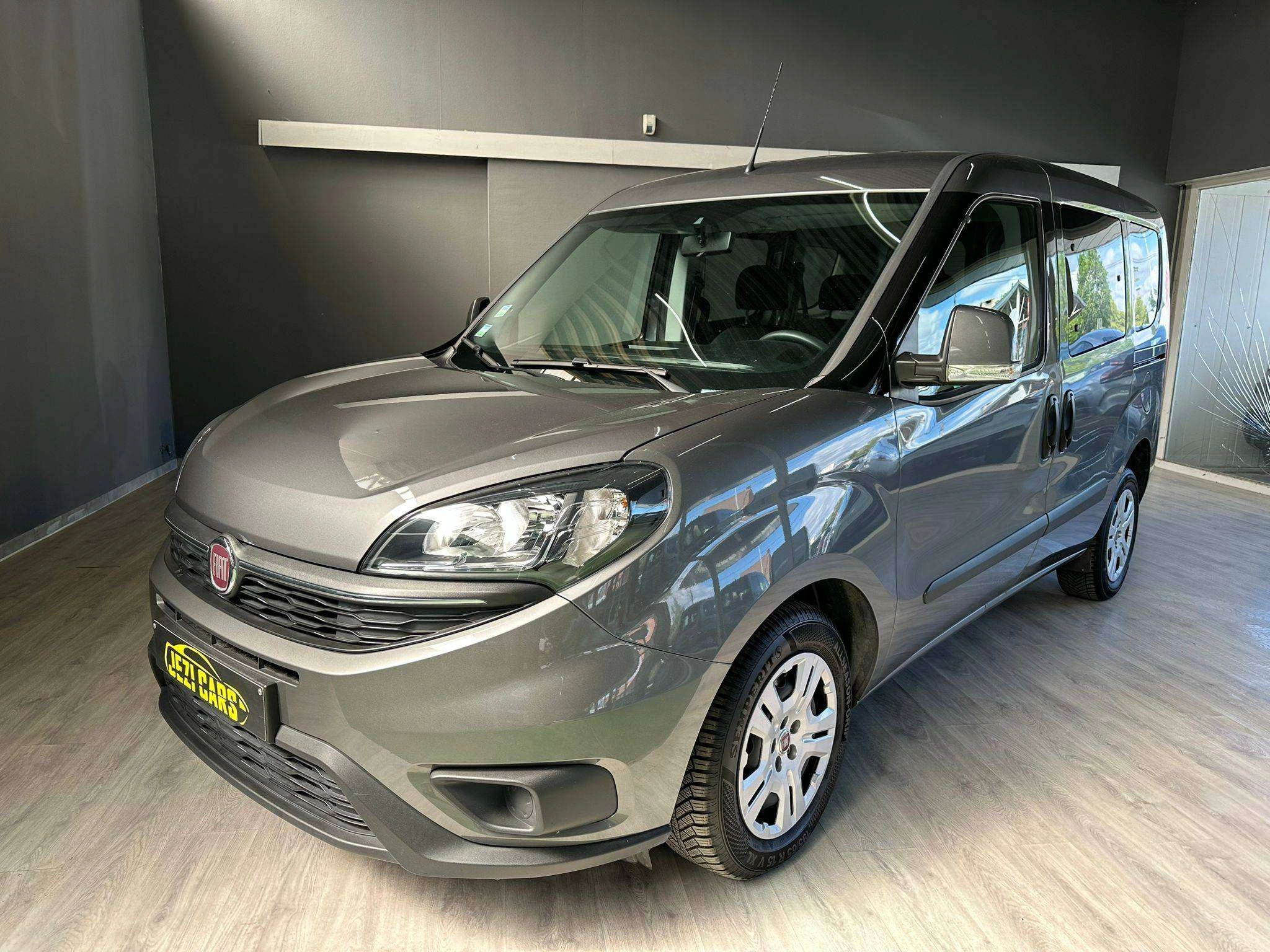 Fiat Doblo 1.6D Multijet * 1 Jaar Garantie *