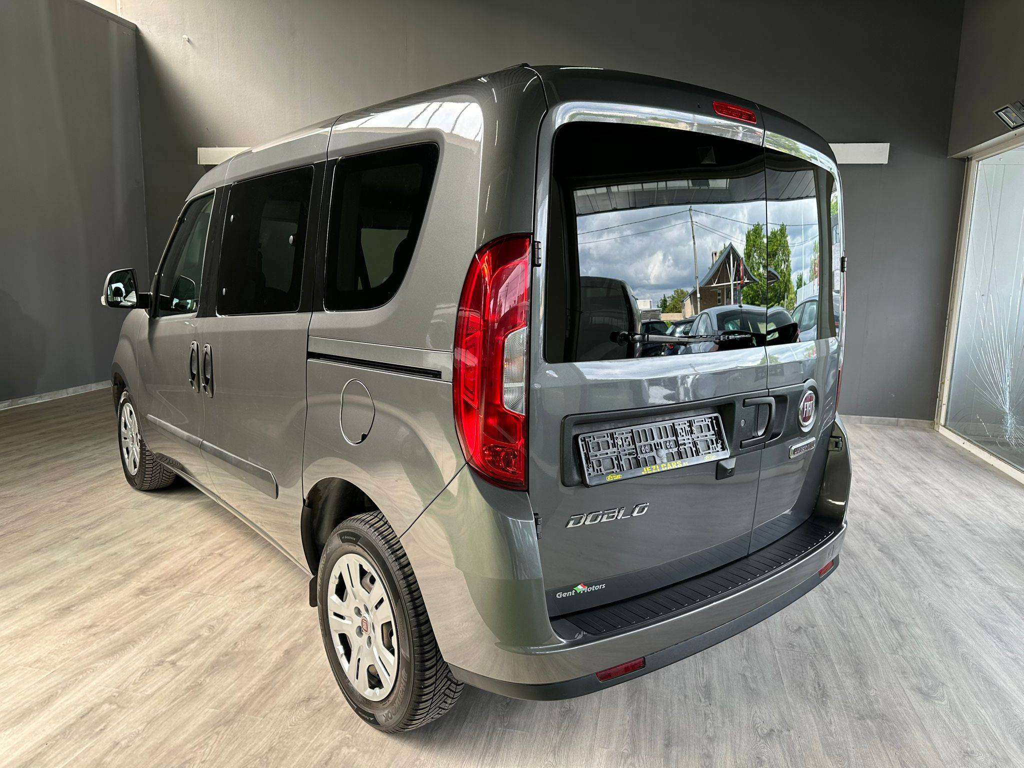 Fiat Doblo 1.6D Multijet * 1 Jaar Garantie *