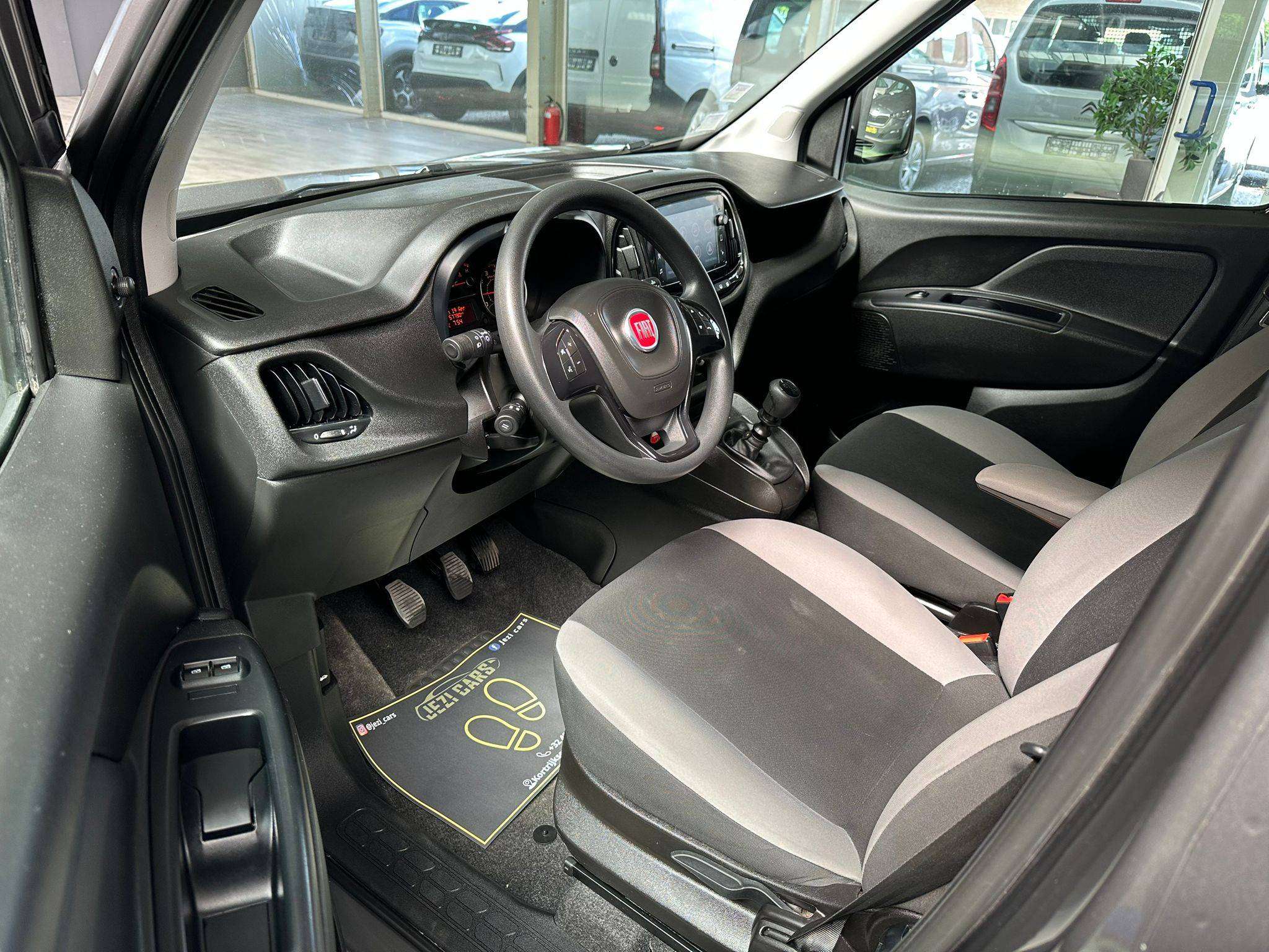 Fiat Doblo 1.6D Multijet * 1 Jaar Garantie *