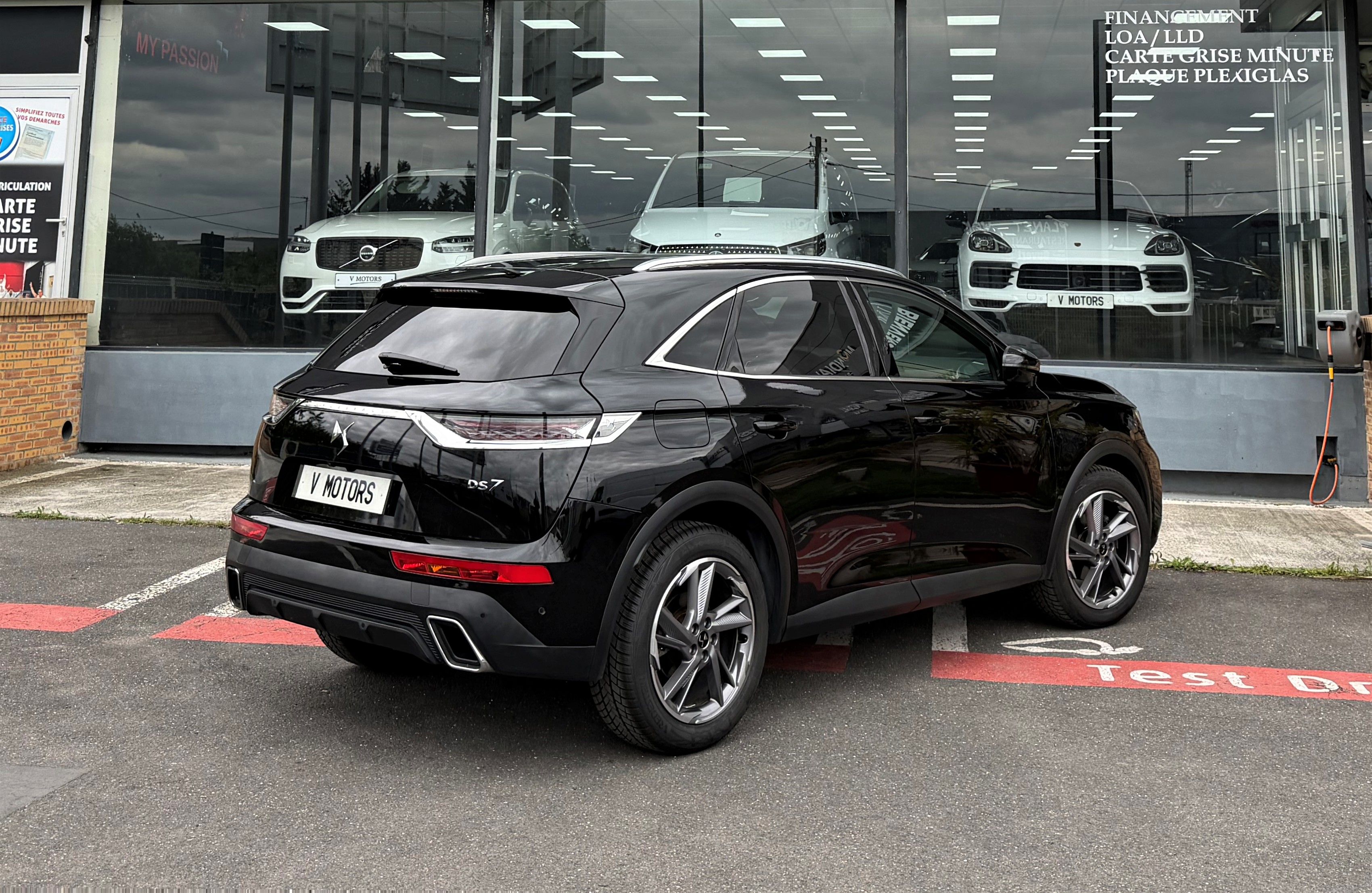 Ds DS 7 Crossback 2.0 HDI 180 New So Chic S&S Design' 1er Main