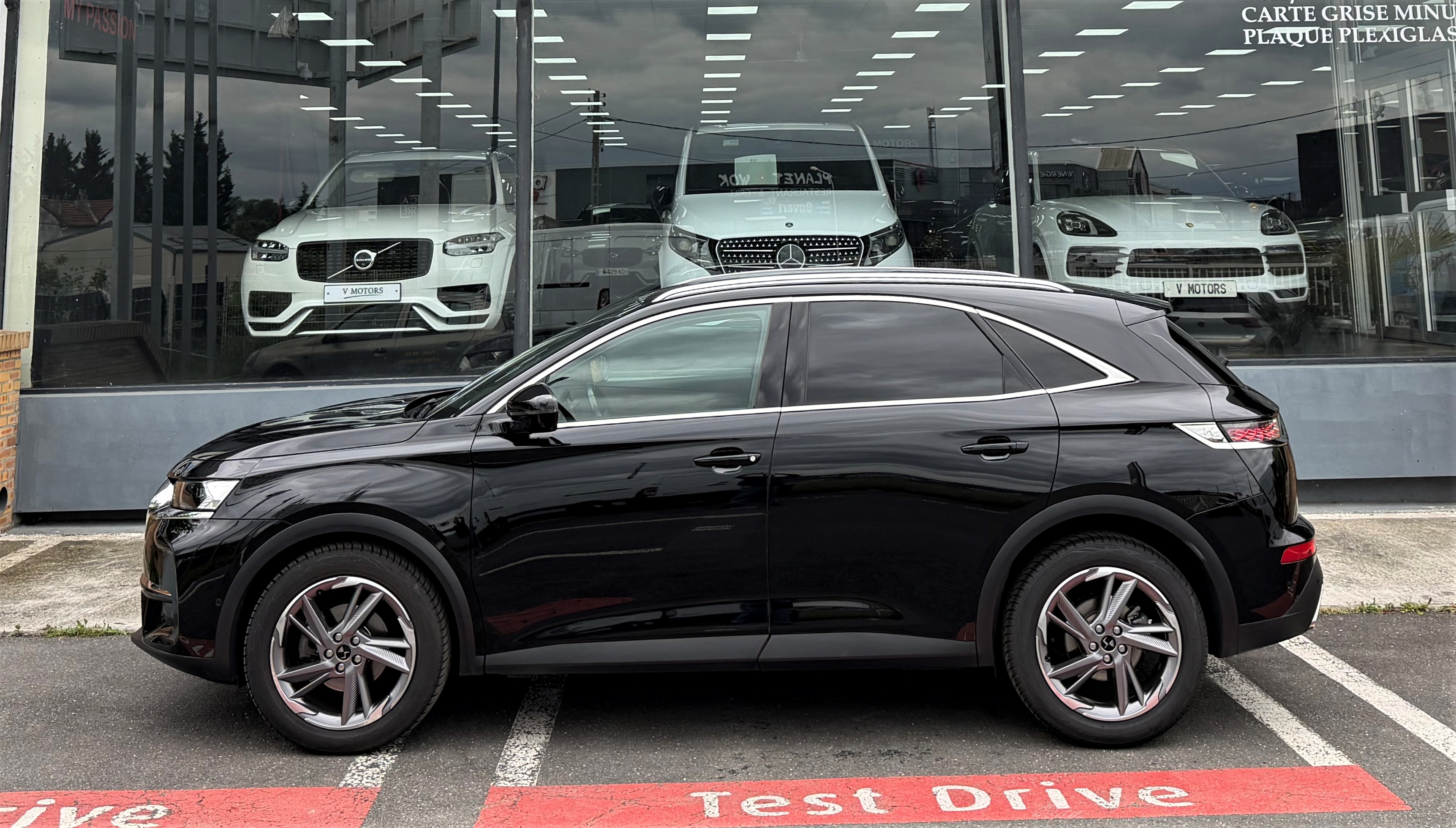 Ds DS 7 Crossback 2.0 HDI 180 New So Chic S&S Design' 1er Main