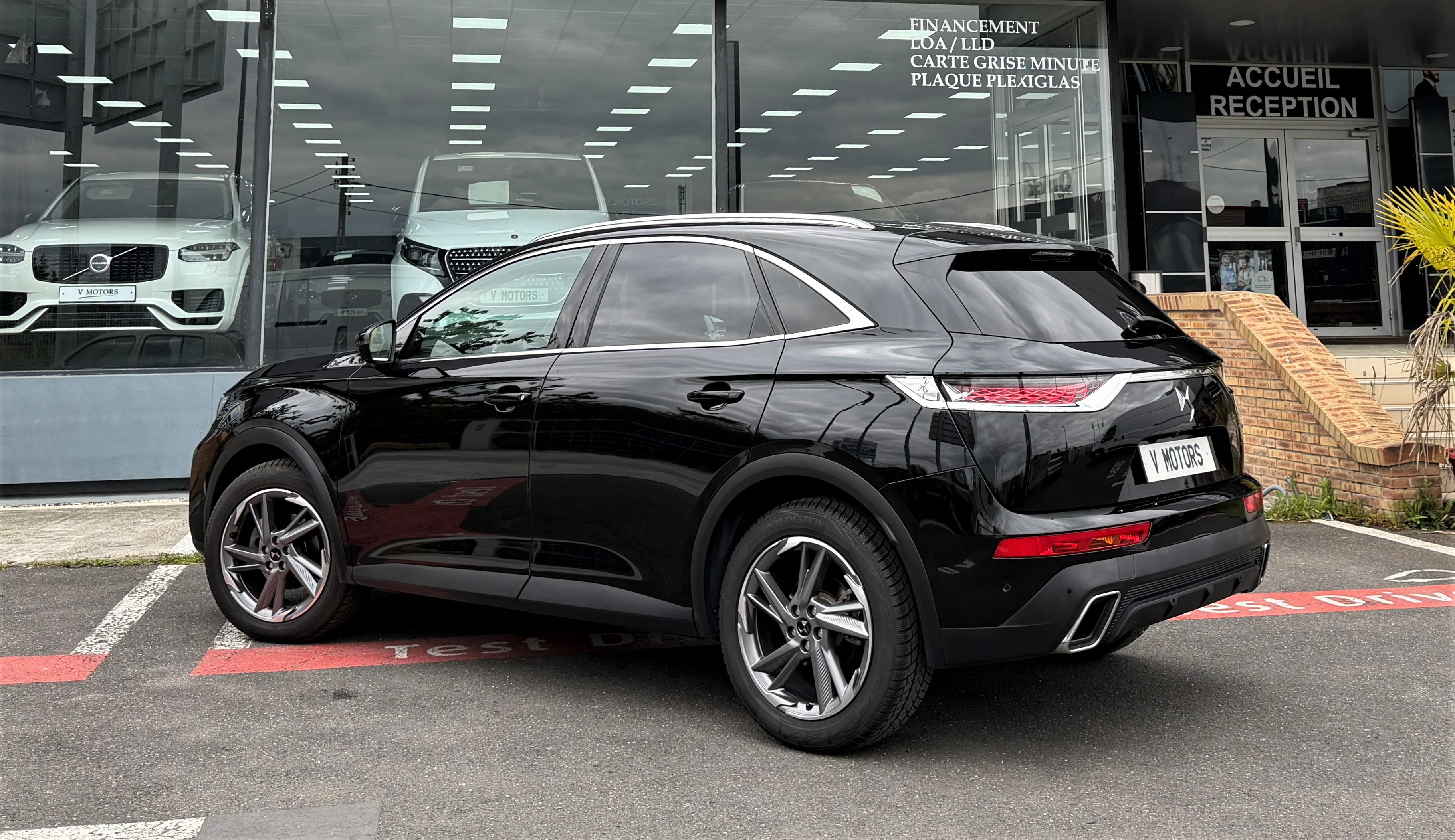 Ds DS 7 Crossback 2.0 HDI 180 New So Chic S&S Design' 1er Main