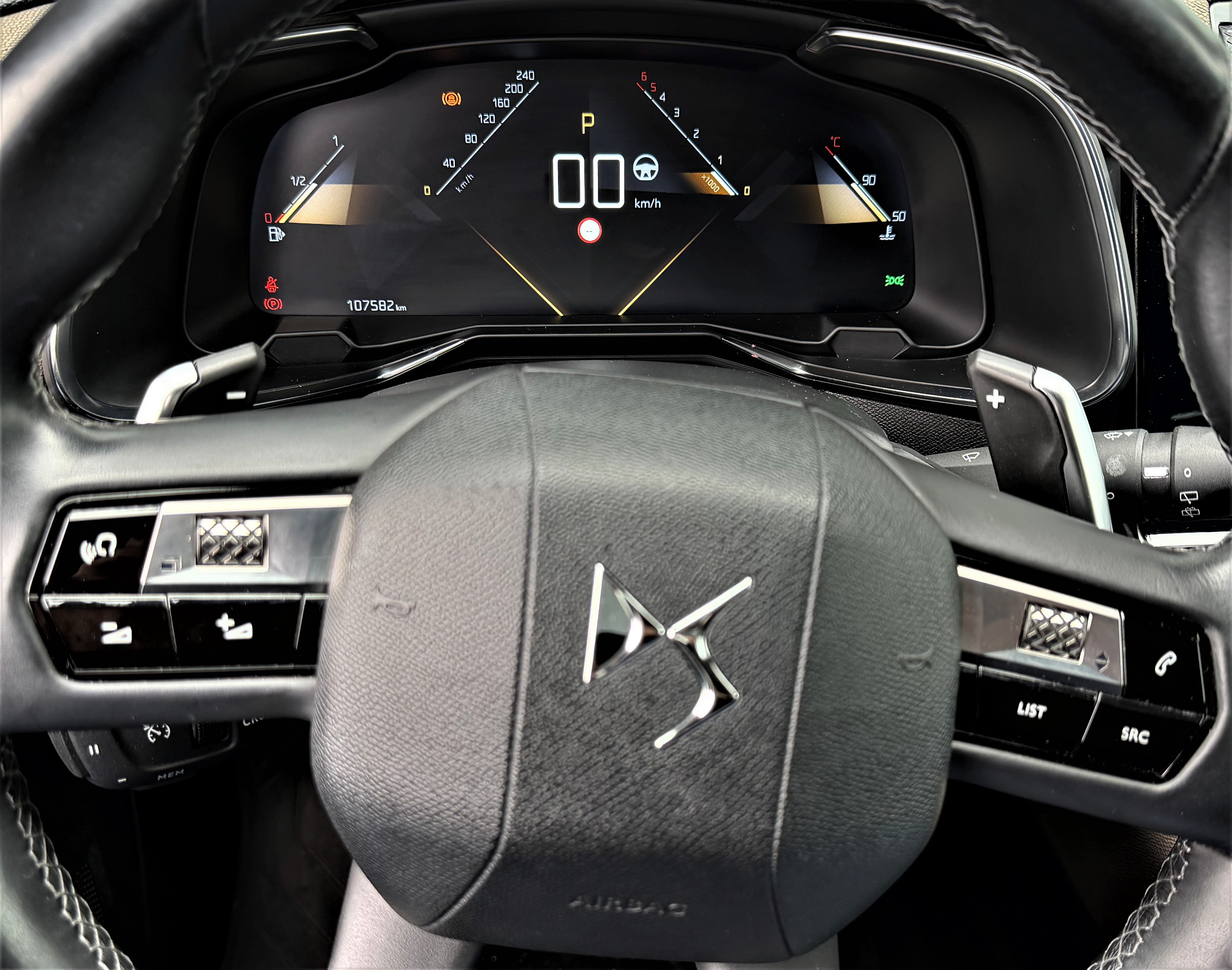 Ds DS 7 Crossback 2.0 HDI 180 New So Chic S&S Design' 1er Main