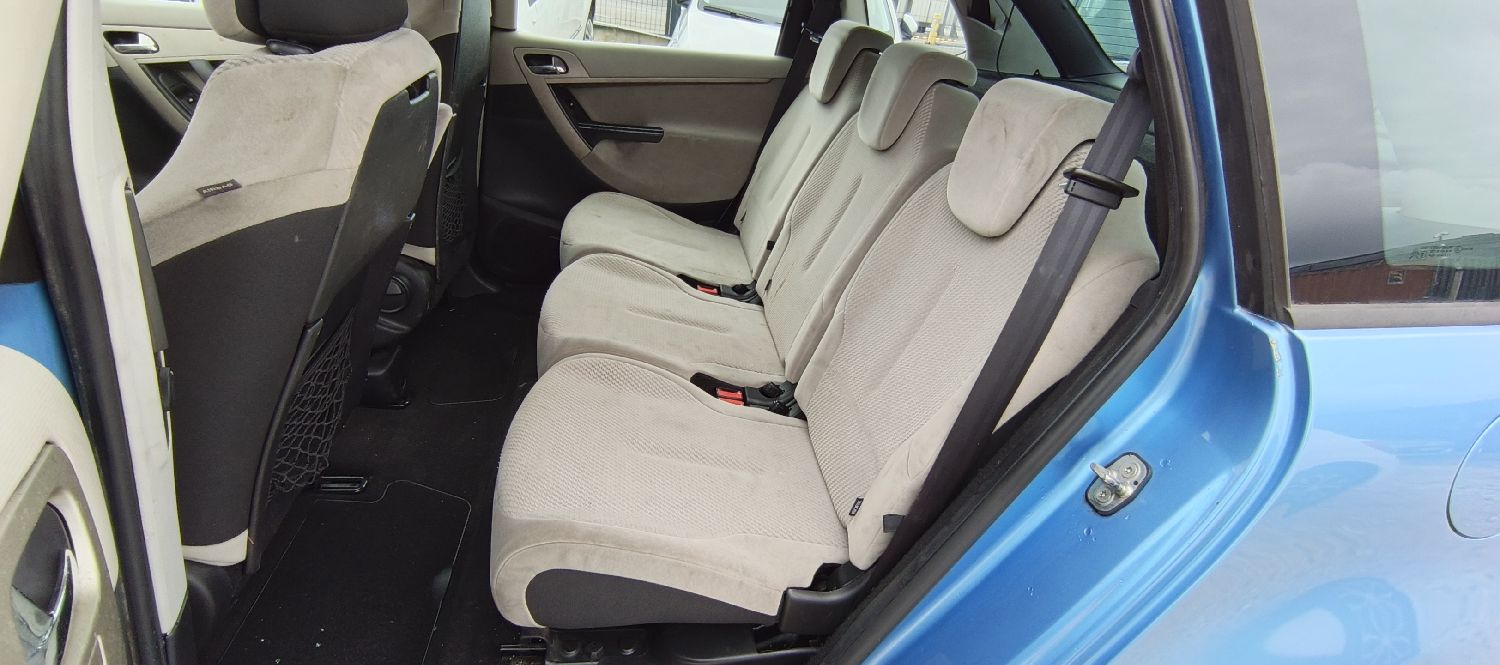 Citroen C4 1.6 HDI 110cv ambiance
