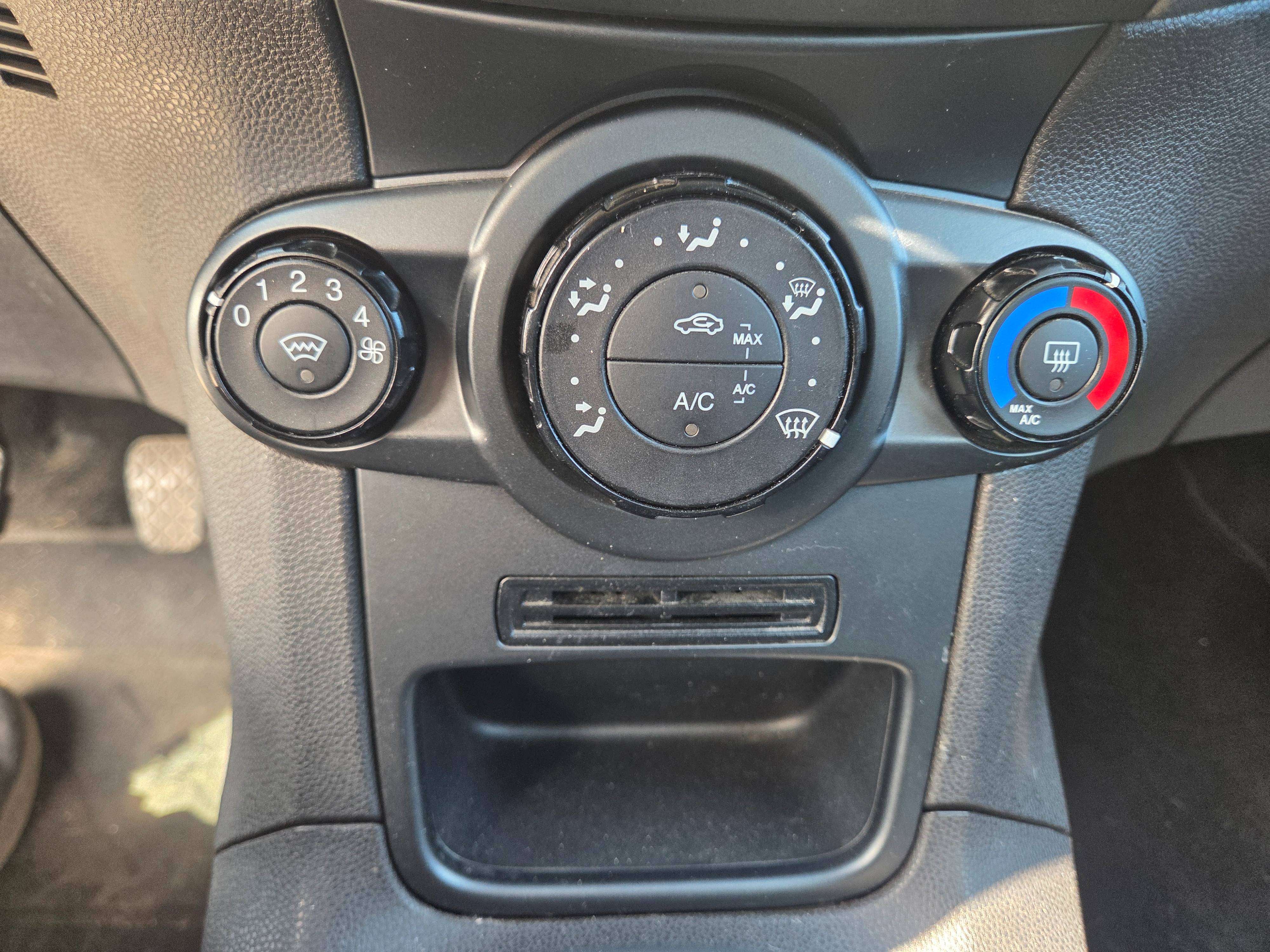 Ford Fiesta Fiesta 1.0i Trend