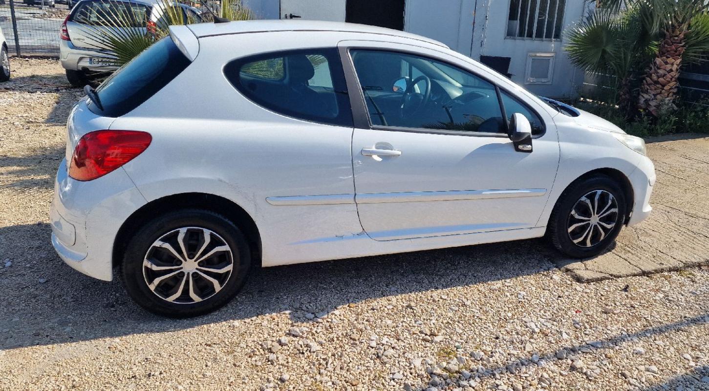 Peugeot 207 1.4 HDI 70 URBAN