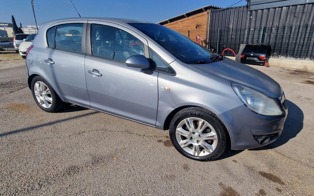 Opel Corsa D 1.3 CDTI cosmo 90cv