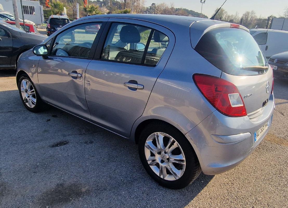 Opel Corsa D 1.3 CDTI cosmo 90cv