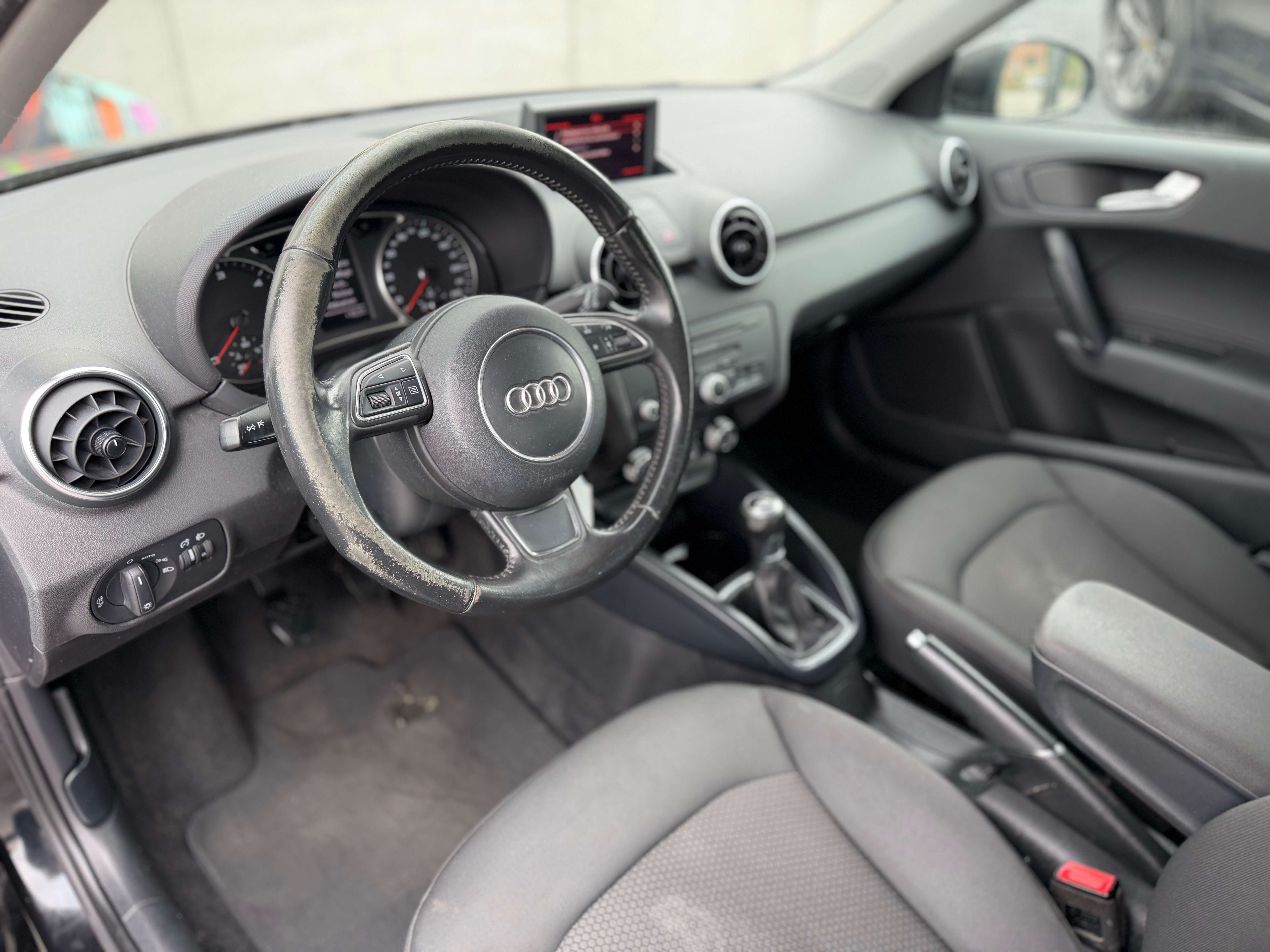 Audi A1 Sportback 1.6 TDi EXPORT MARCHAND