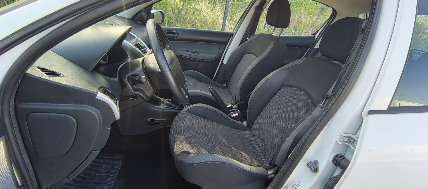 Peugeot 206+ 1.1 1124cm3 60cv