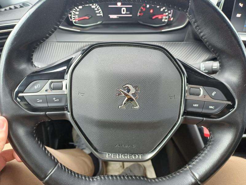 Peugeot 2008 /