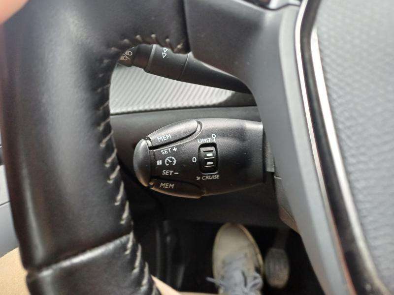 Peugeot 2008 /