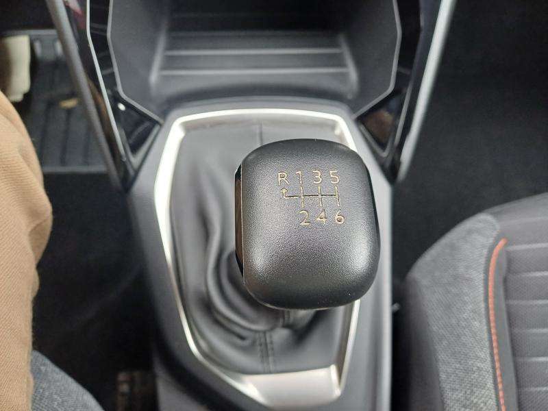 Peugeot 2008 /