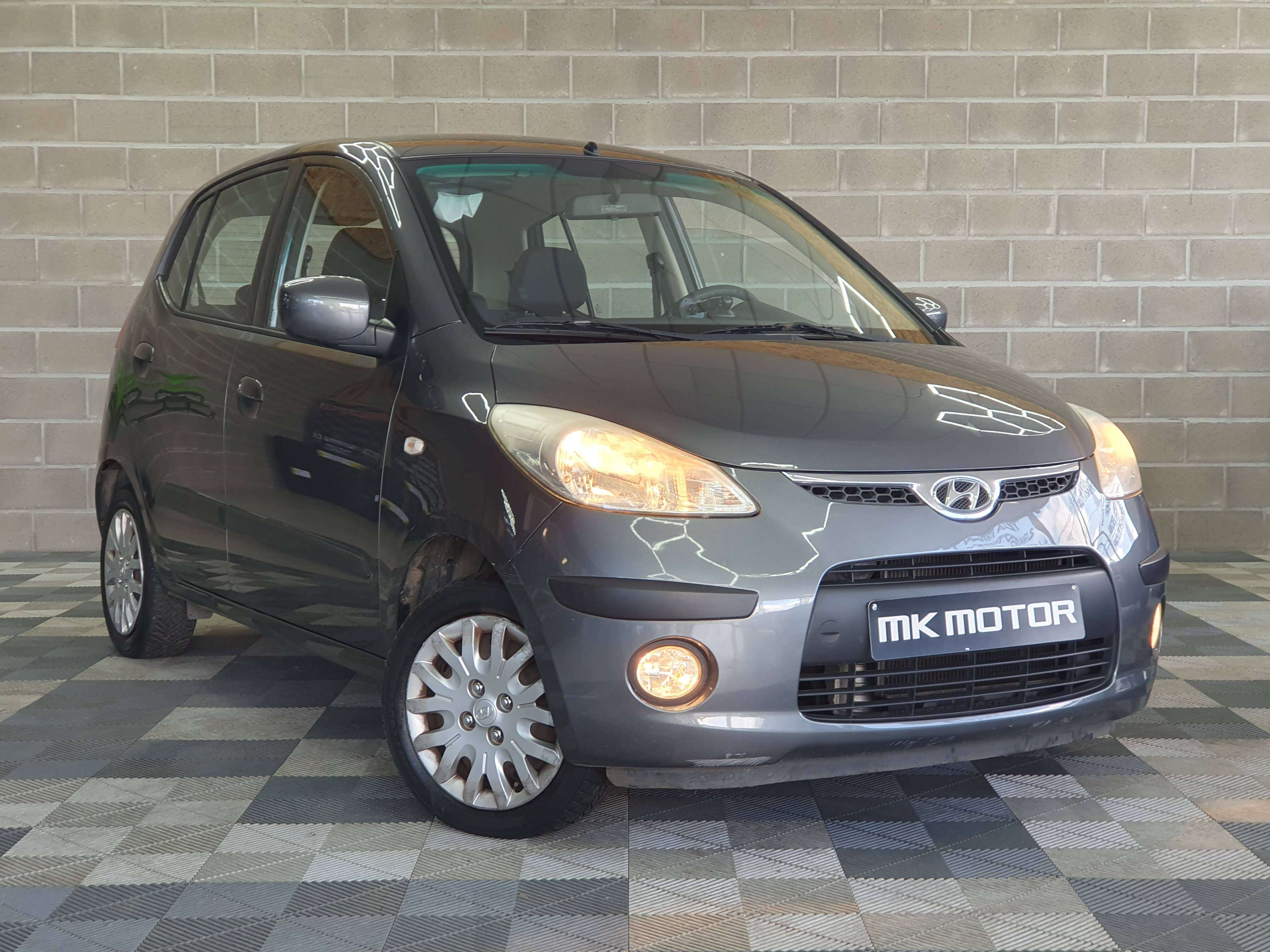 Hyundai i10 🟢1.1 ESSENCE 67CV - FULL CARNET - BLUETOOTH - 5 PORTES