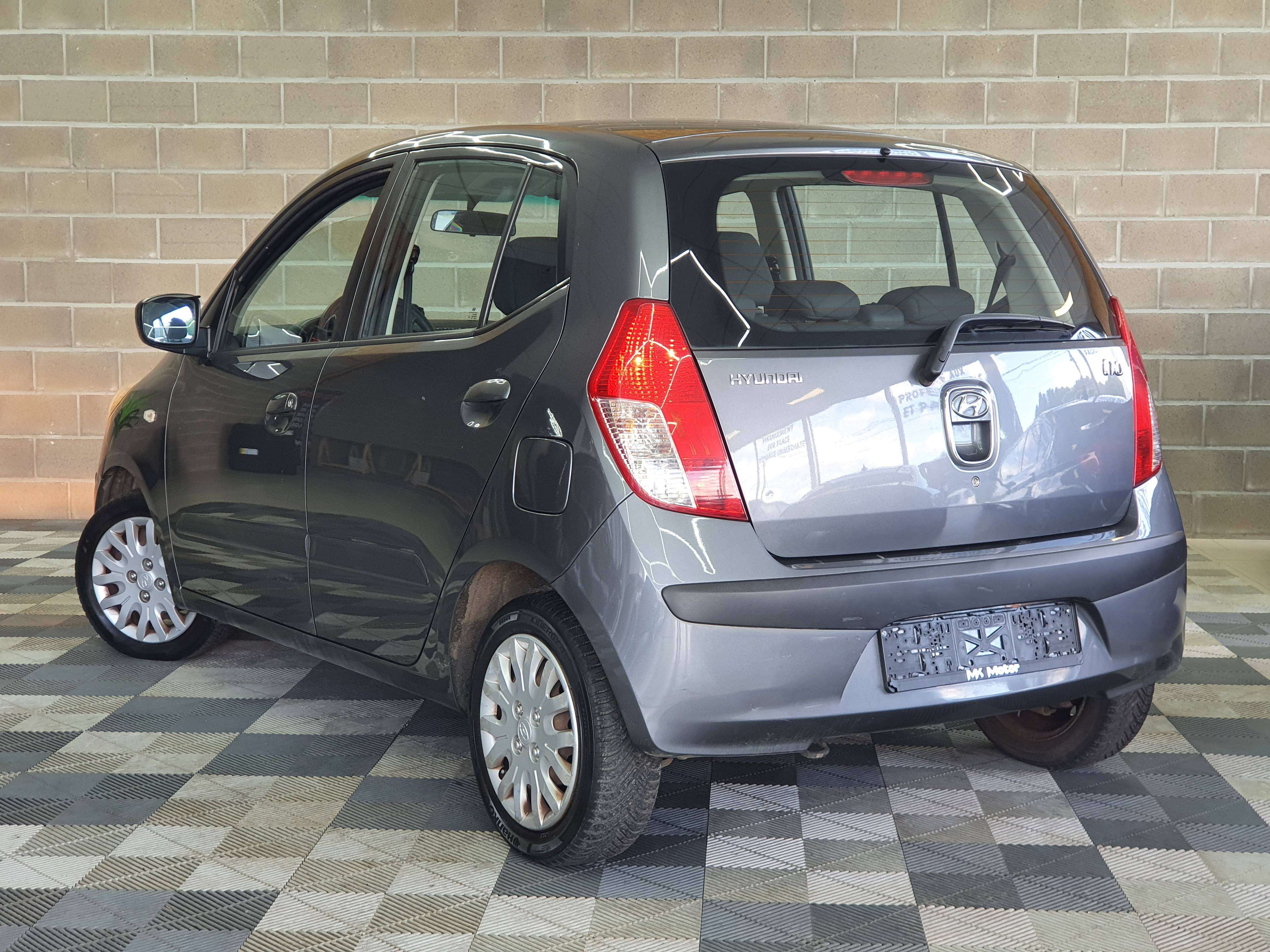 Hyundai i10 🟢1.1 ESSENCE 67CV - FULL CARNET - BLUETOOTH - 5 PORTES