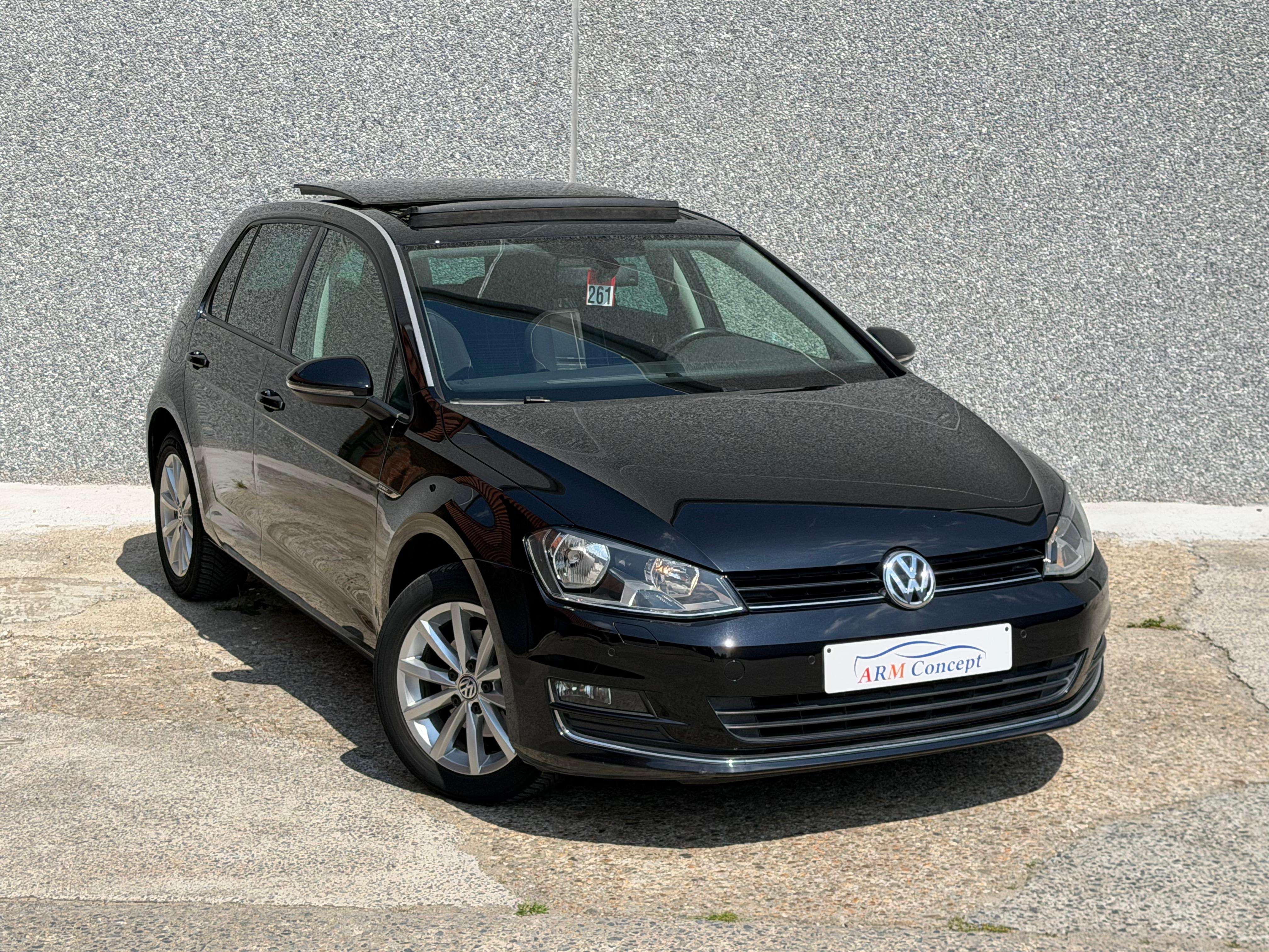 Volkswagen Golf Golf 1.2 TSI essence Lounge 2015 EURO 6b Toit Pano Garantie 12 Mois