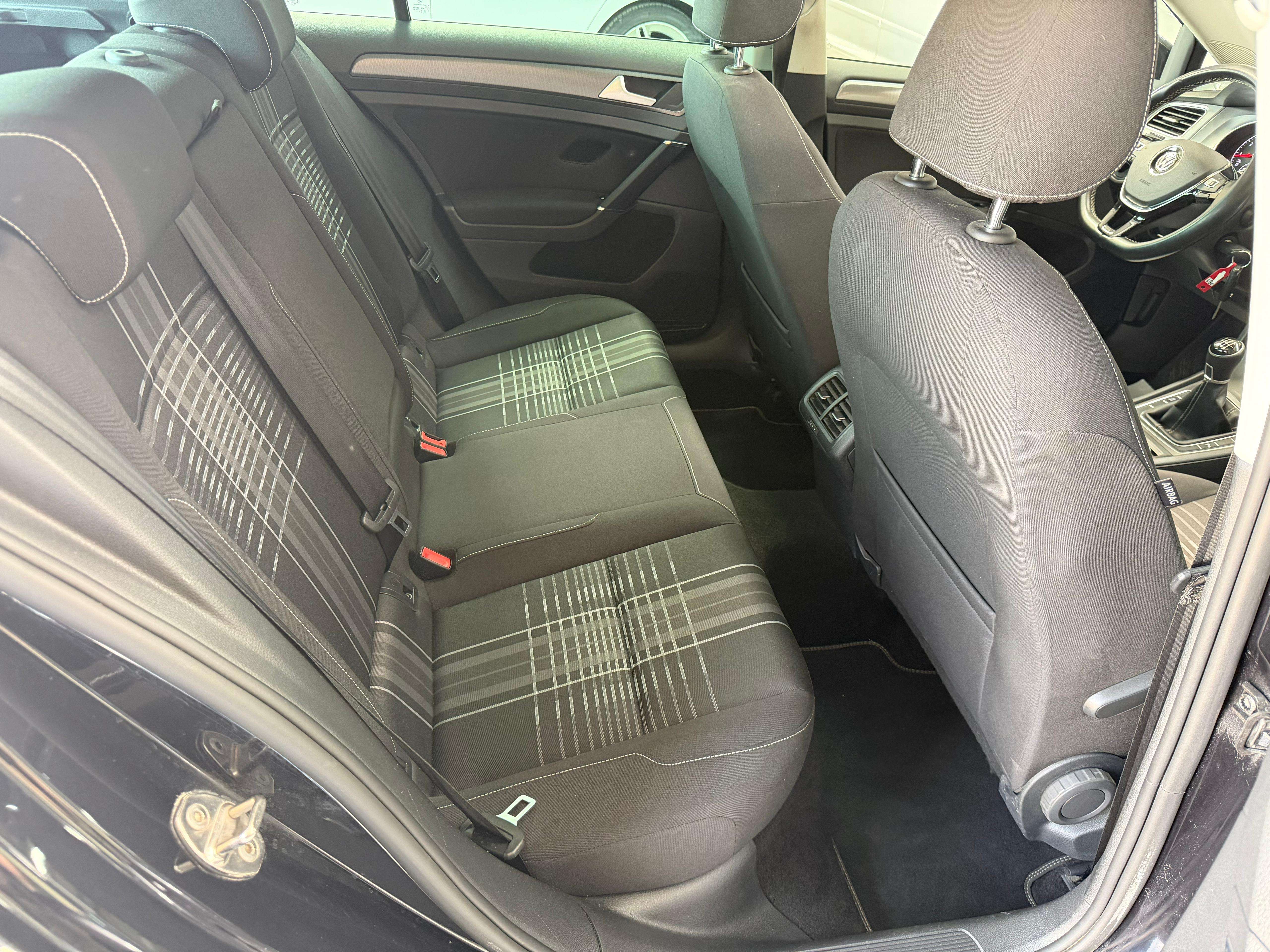 Volkswagen Golf Golf 1.2 TSI essence Lounge 2015 EURO 6b Toit Pano Garantie 12 Mois