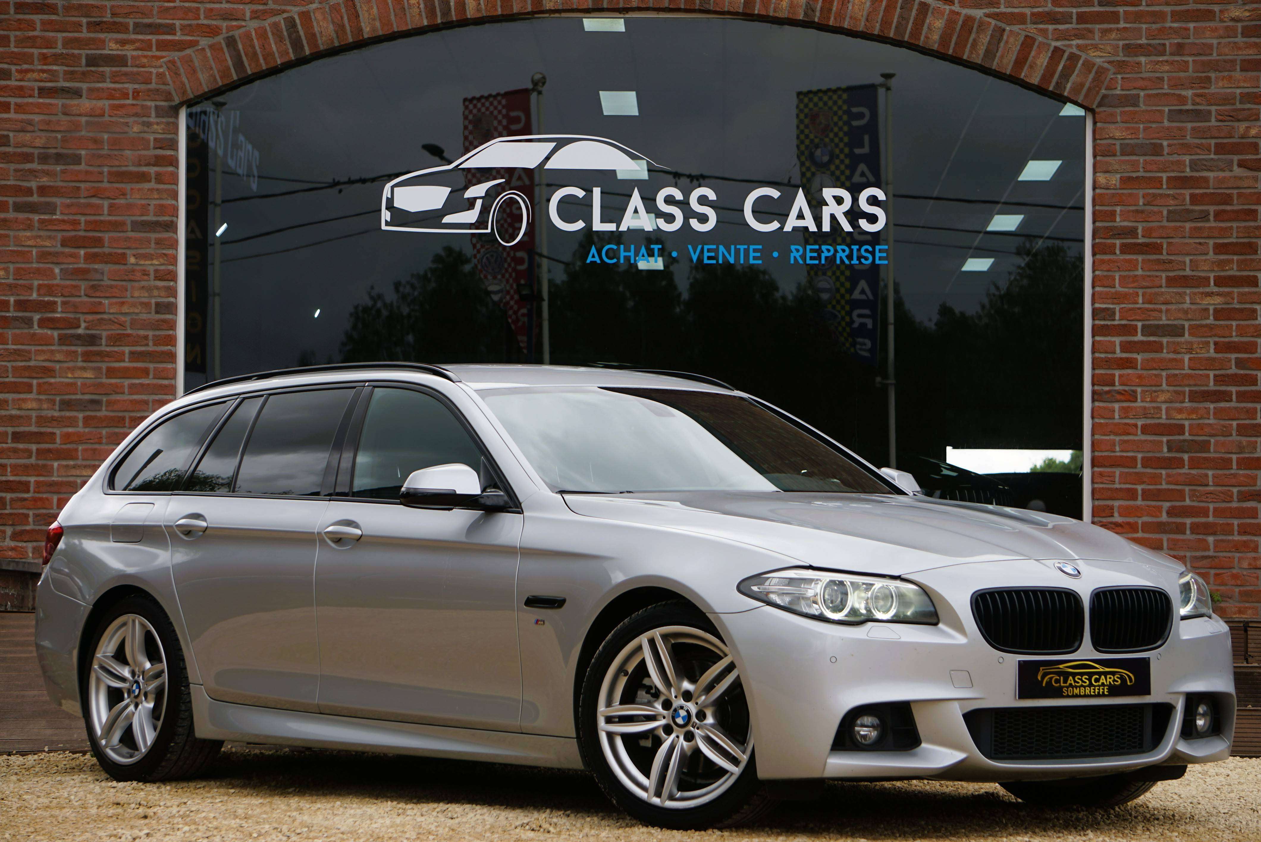 BMW 520 dA Touring PACK M Auto Bi-Xenon Navi-Pro Camera 6b