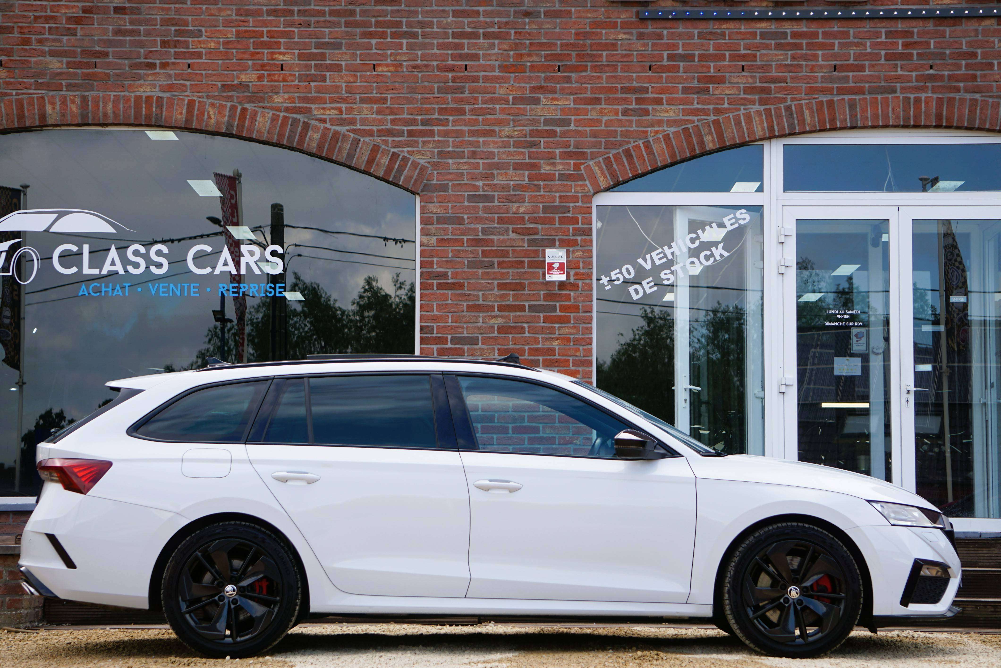 Skoda Octavia SW RS 2.0 TFSI 245CV COCKPIT DSG PANO CAM CARNET
