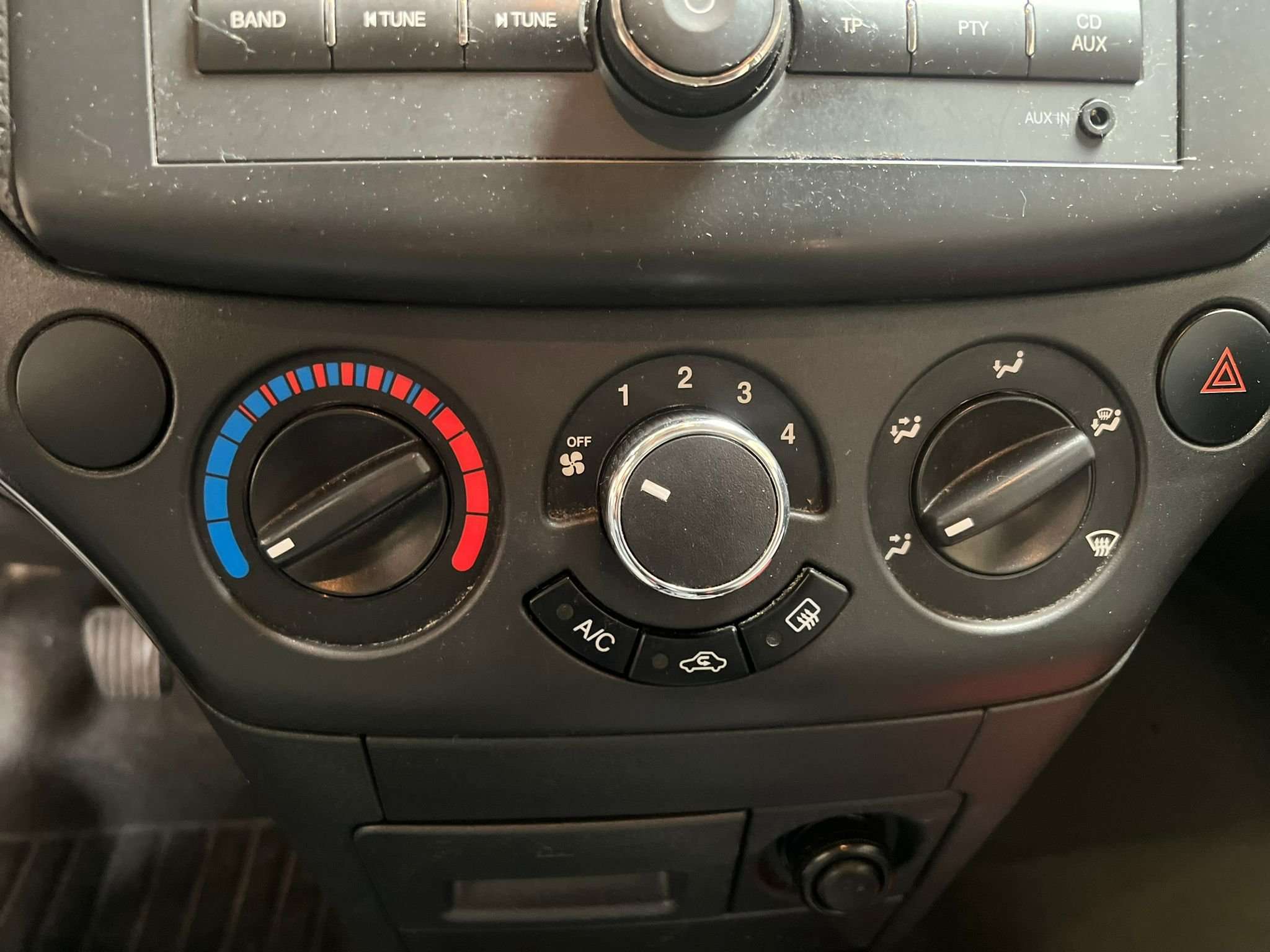 Chevrolet Aveo hatchback 1.2i LS A/C