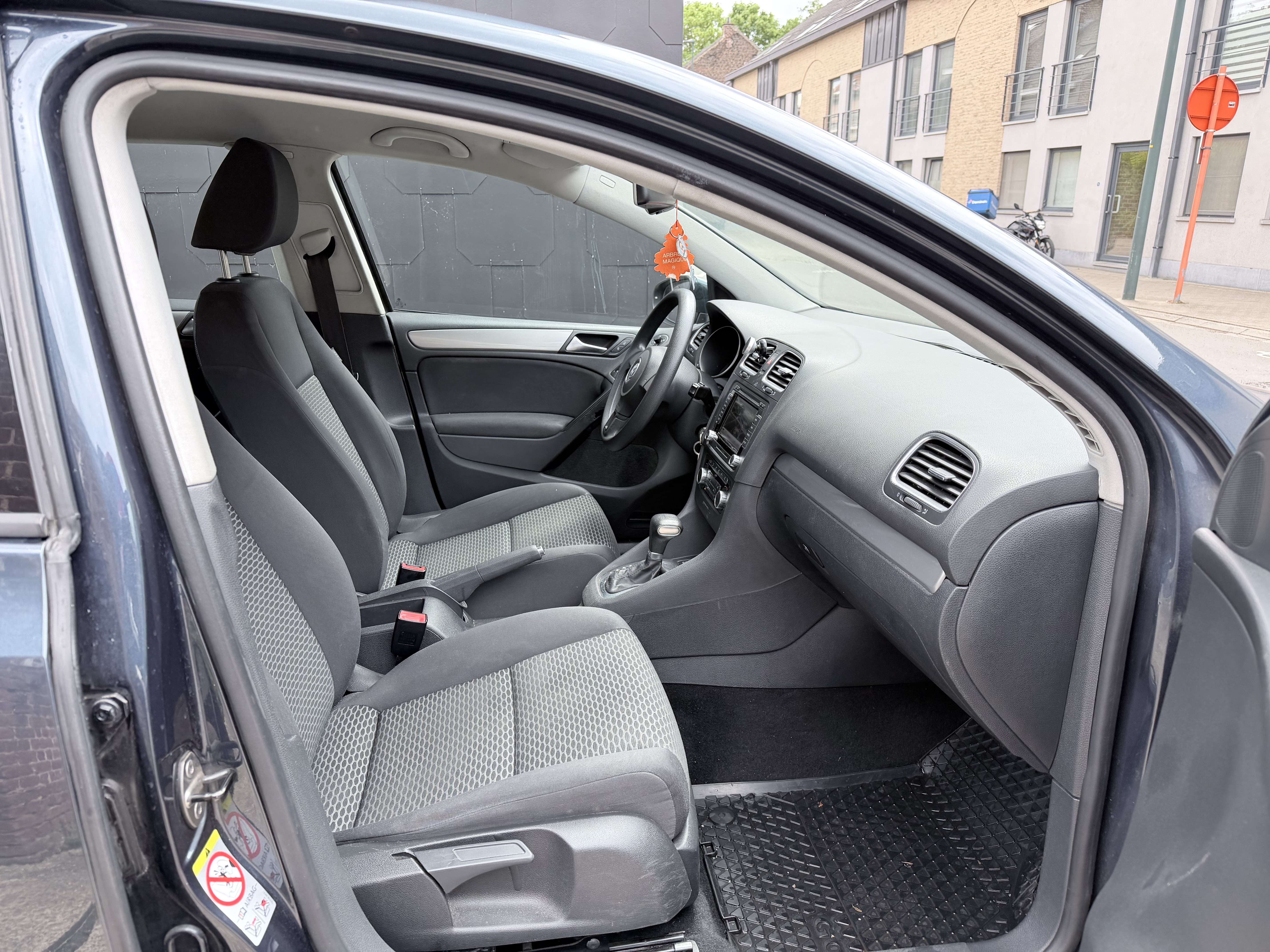 Volkswagen Golf 1.2 TSI Trendline Edition Automaat | Navigatie | Climatronic | Bluetooth