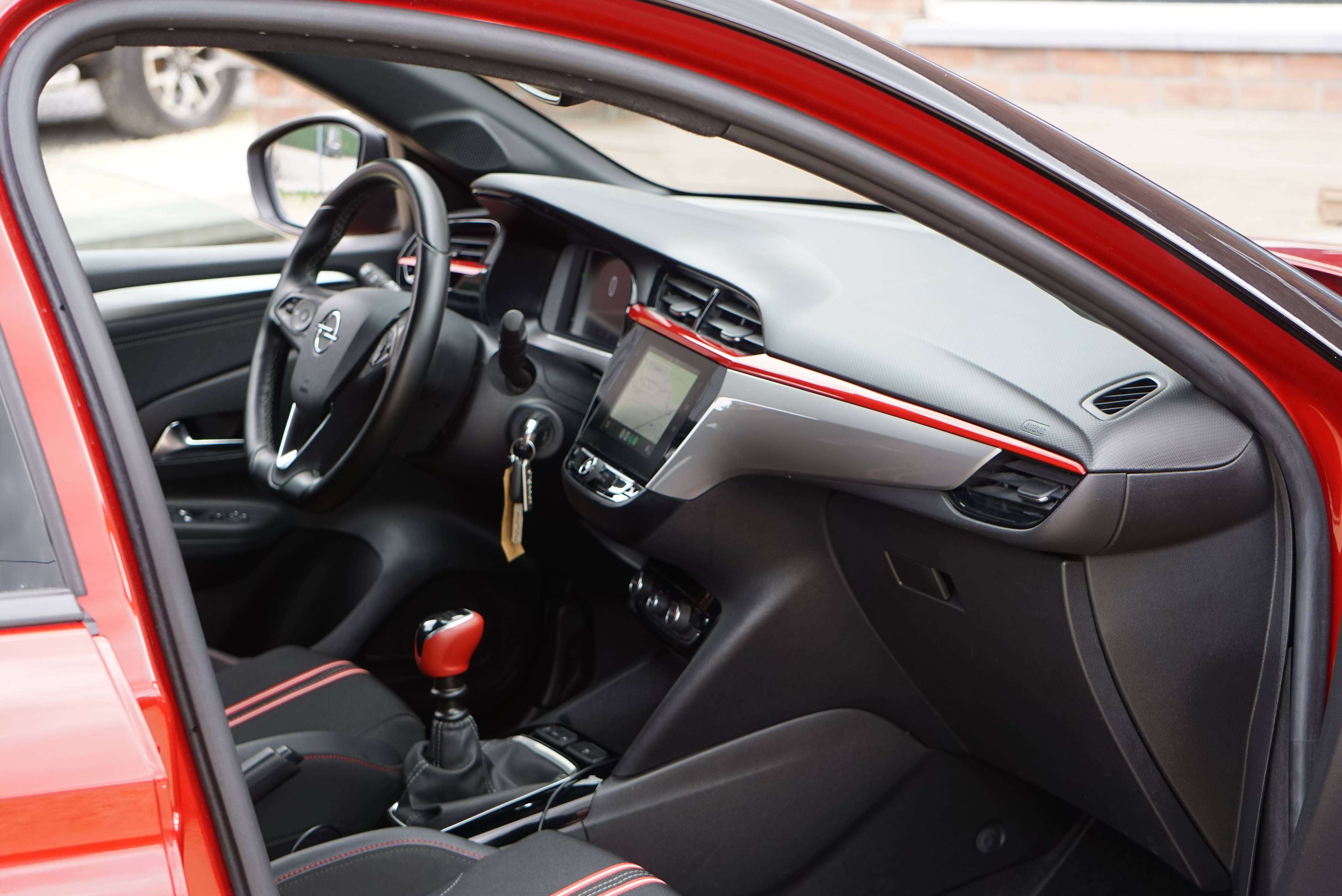Opel Corsa 1.5 Turbo D GS Line COCKPIT 1er MAIN NAVI CRUISE