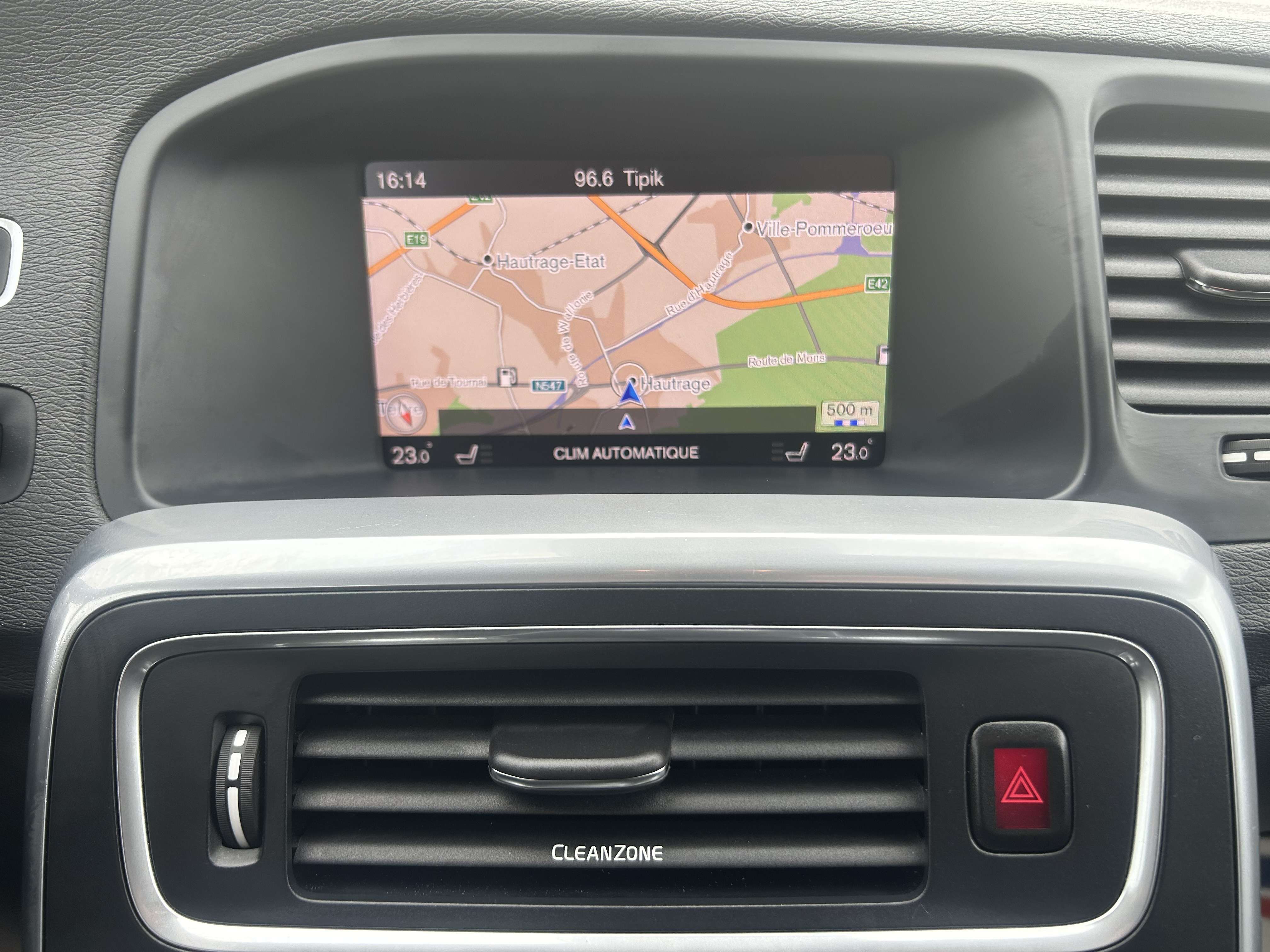 Volvo S60 2.0 D2 Momentum R-Design Avec Carnet Complet *** CLIM AUTO/GPS ***