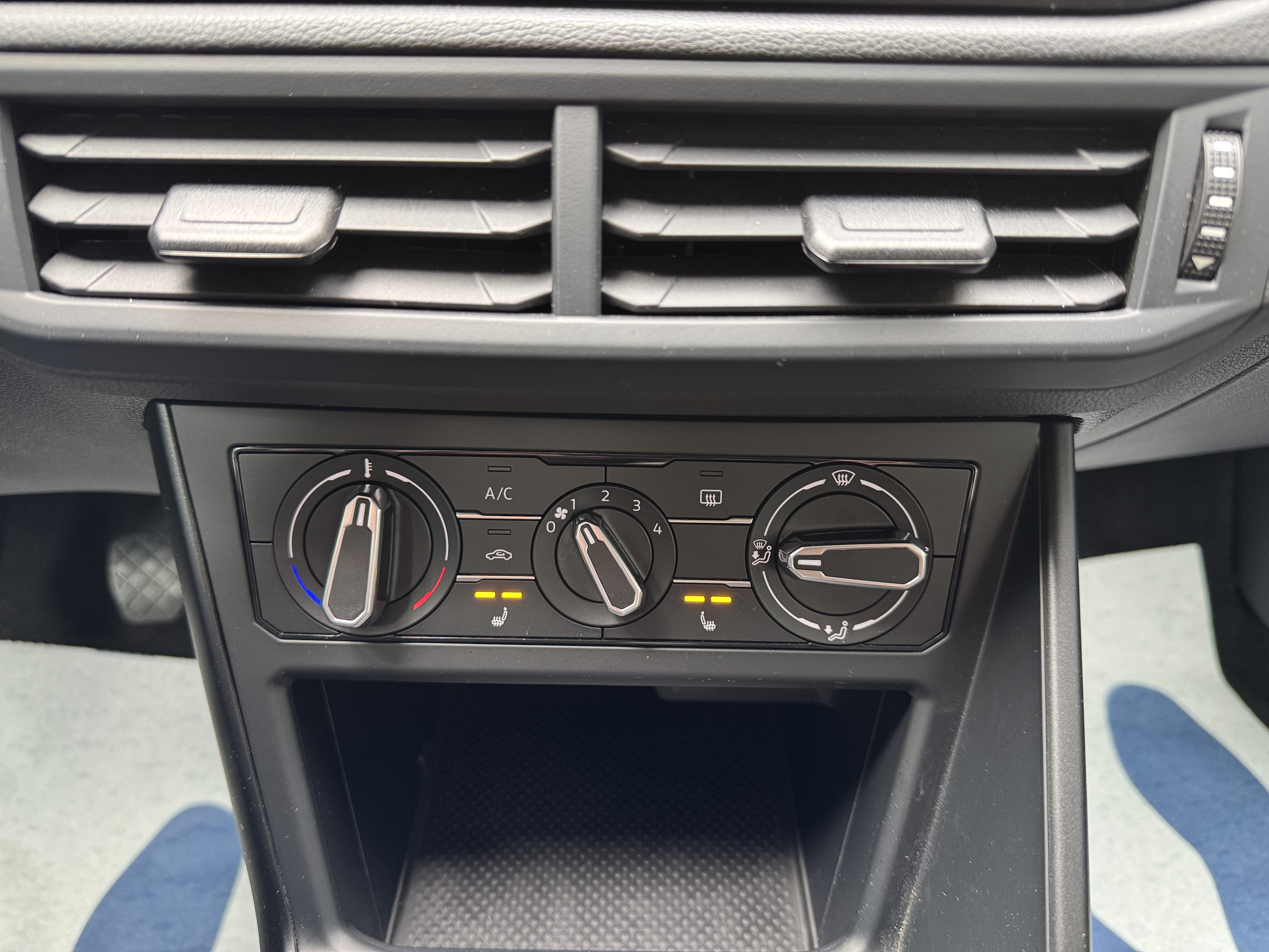 Volkswagen Polo VI 1.0 80 ACTIVE