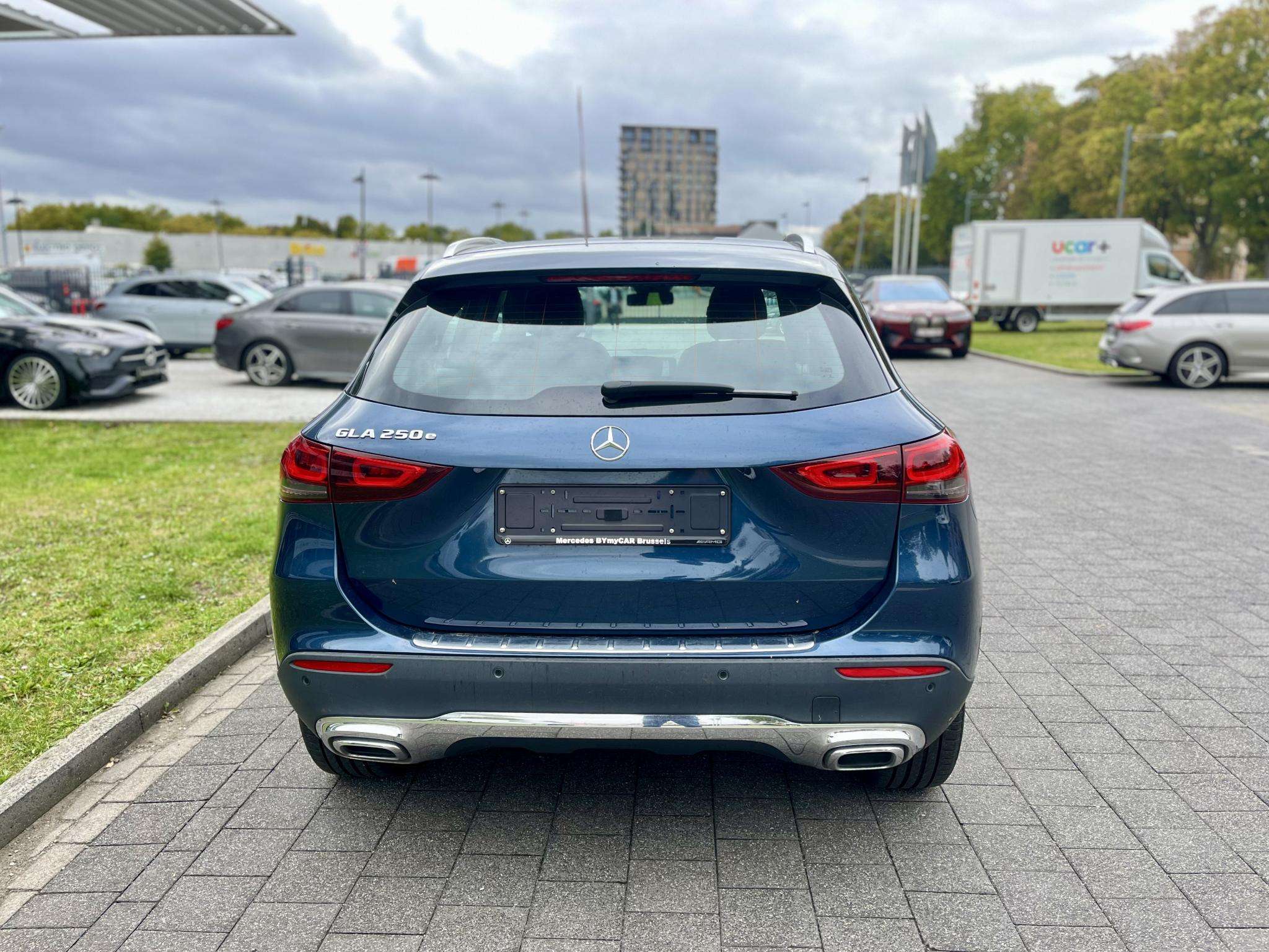 Mercedes-Benz GLA 250 GLA e Business Line