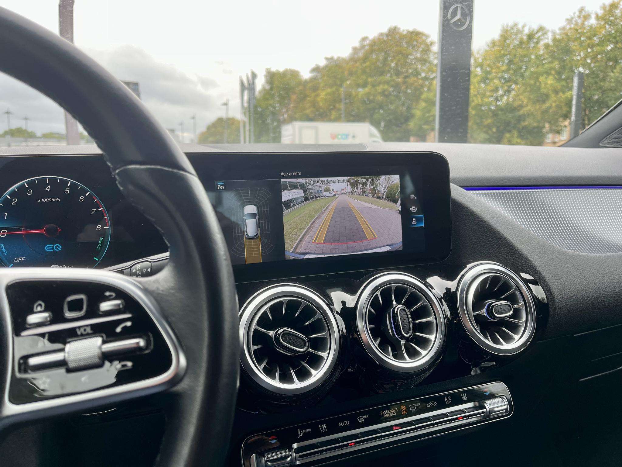 Mercedes-Benz GLA 250 GLA e Business Line