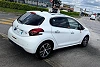 Peugeot 208 1.2 PT 110 CV ROLAND GARROS TOIT PANO thumbnail