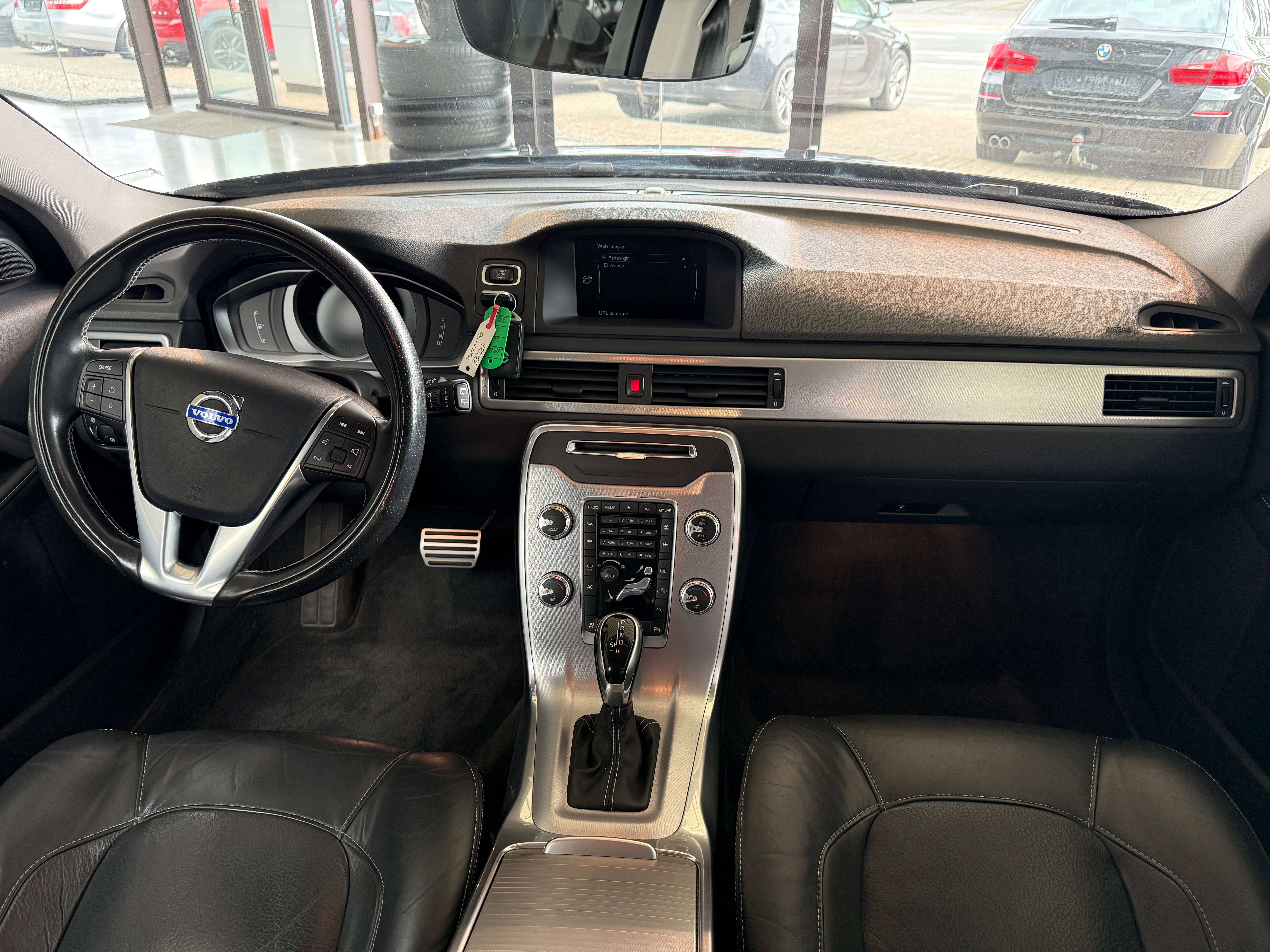Volvo V70 2.0 D4 Geartronic* 133 KW*LEDER*VERWARM*NAVI*EURO6