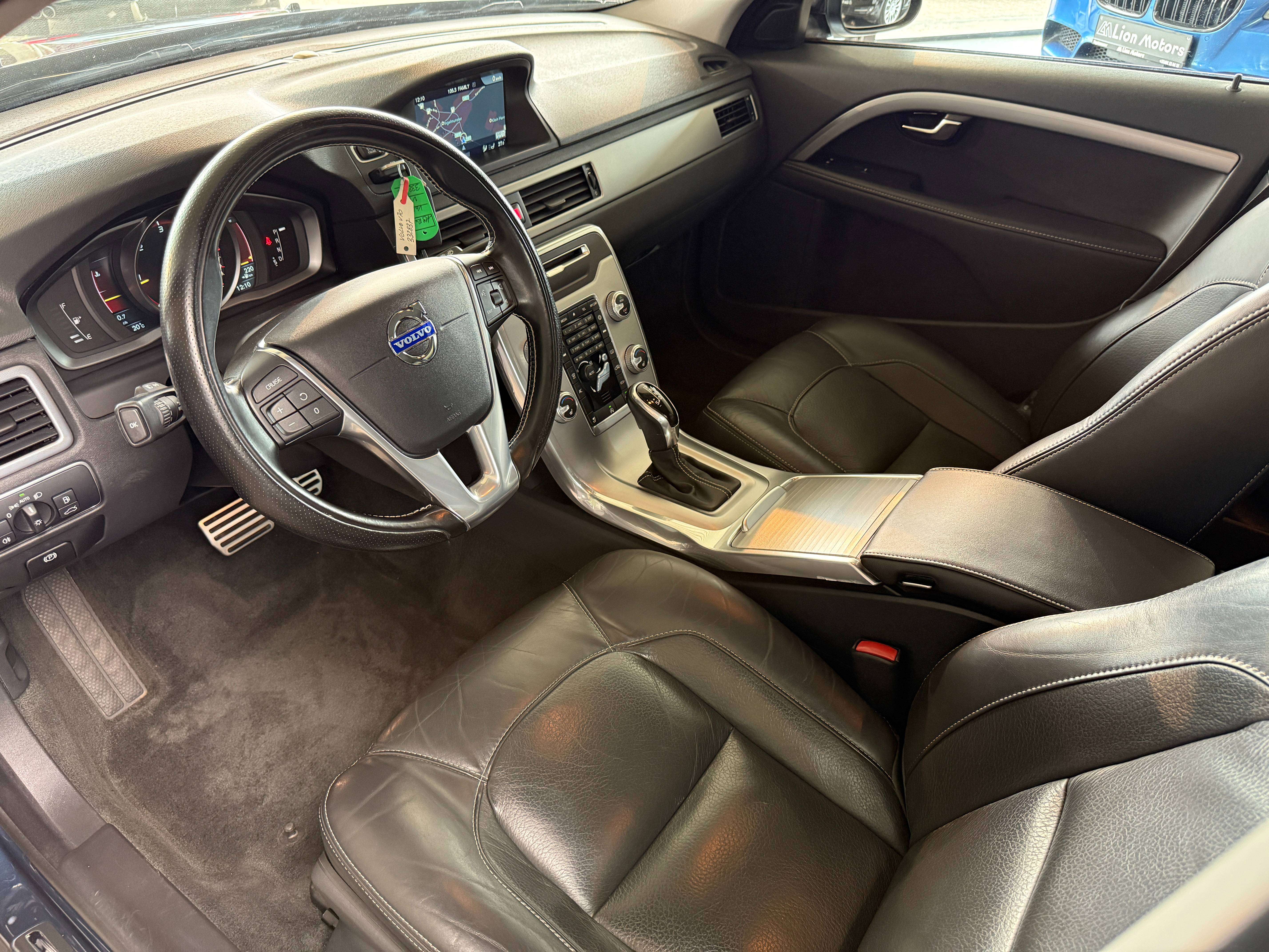 Volvo V70 2.0 D4 Geartronic* 133 KW*LEDER*VERWARM*NAVI*EURO6