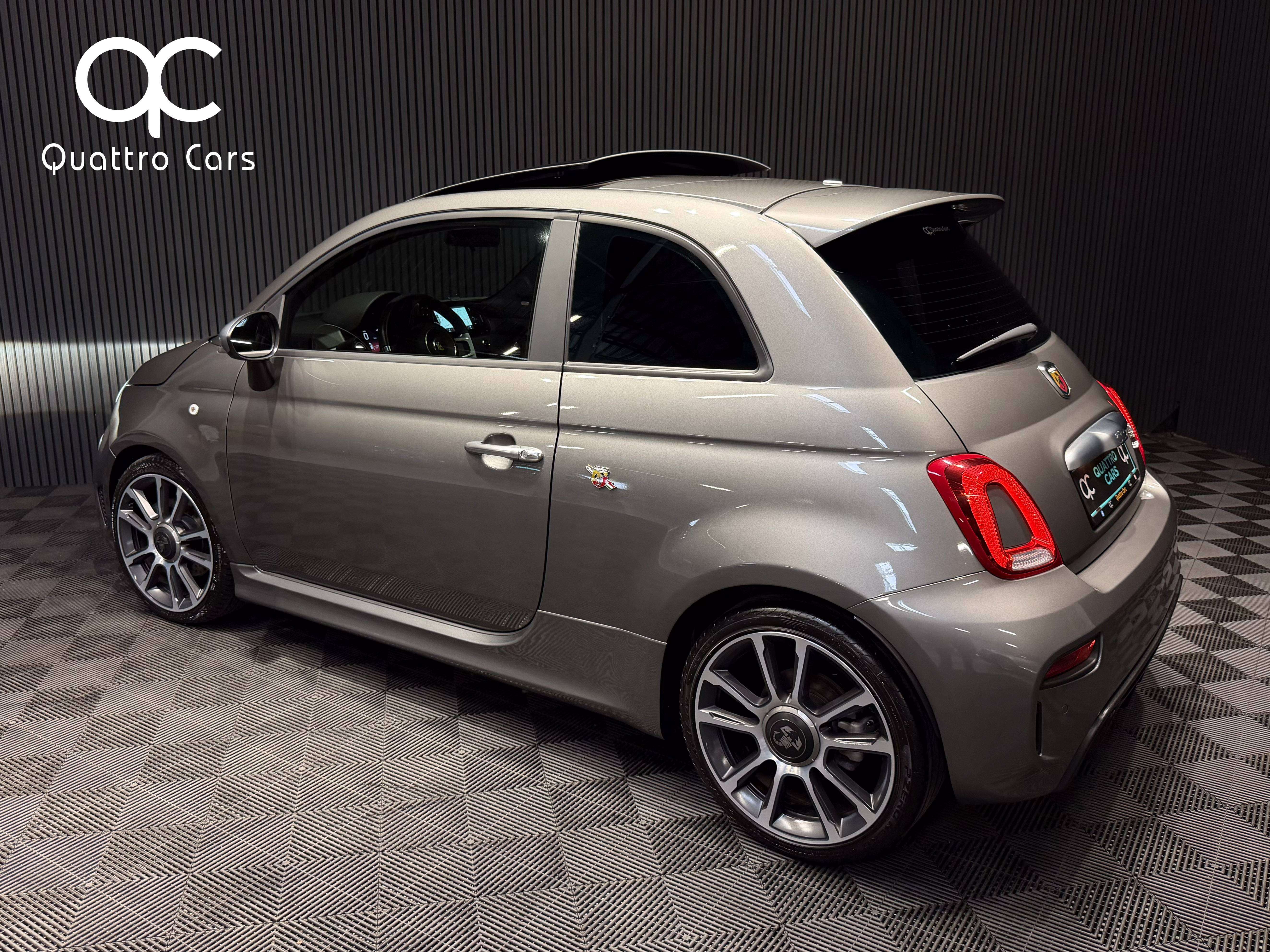 Abarth 595 Turismo 1.4 T-Jet - Toit ouvrant - Beats - Xenon - Cuir - Car play