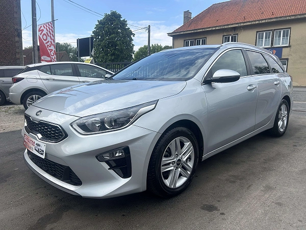 Kia Ceed SW / cee'd SW 1.6 CRDi MHEV Business Line DCT (EU6d) 1er Proprio *** CLIM/CAMERA/GPS ***