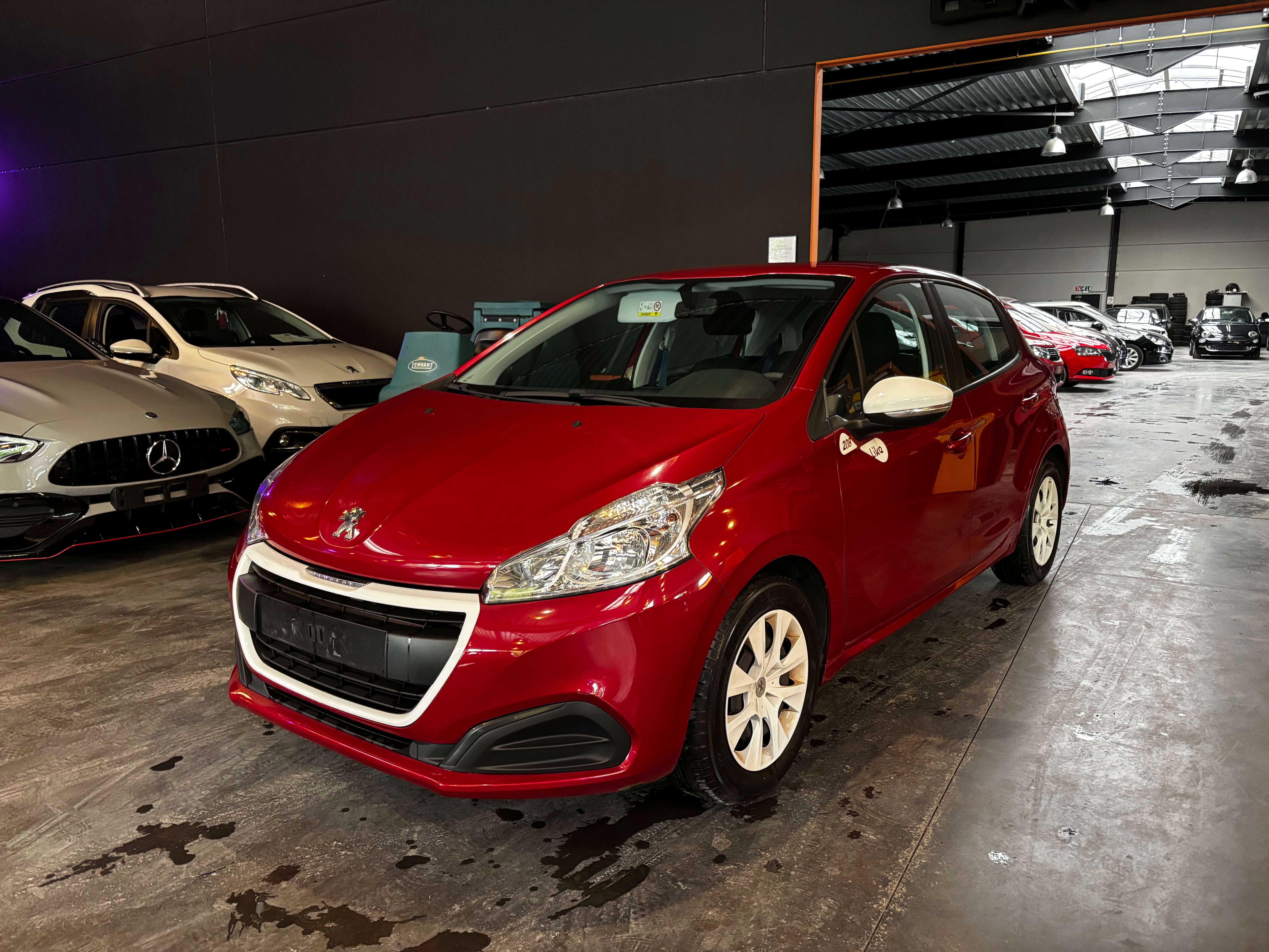 Peugeot 208 208 1.2i Like/12 000 KM/12 MOIS DE GARANTIE
